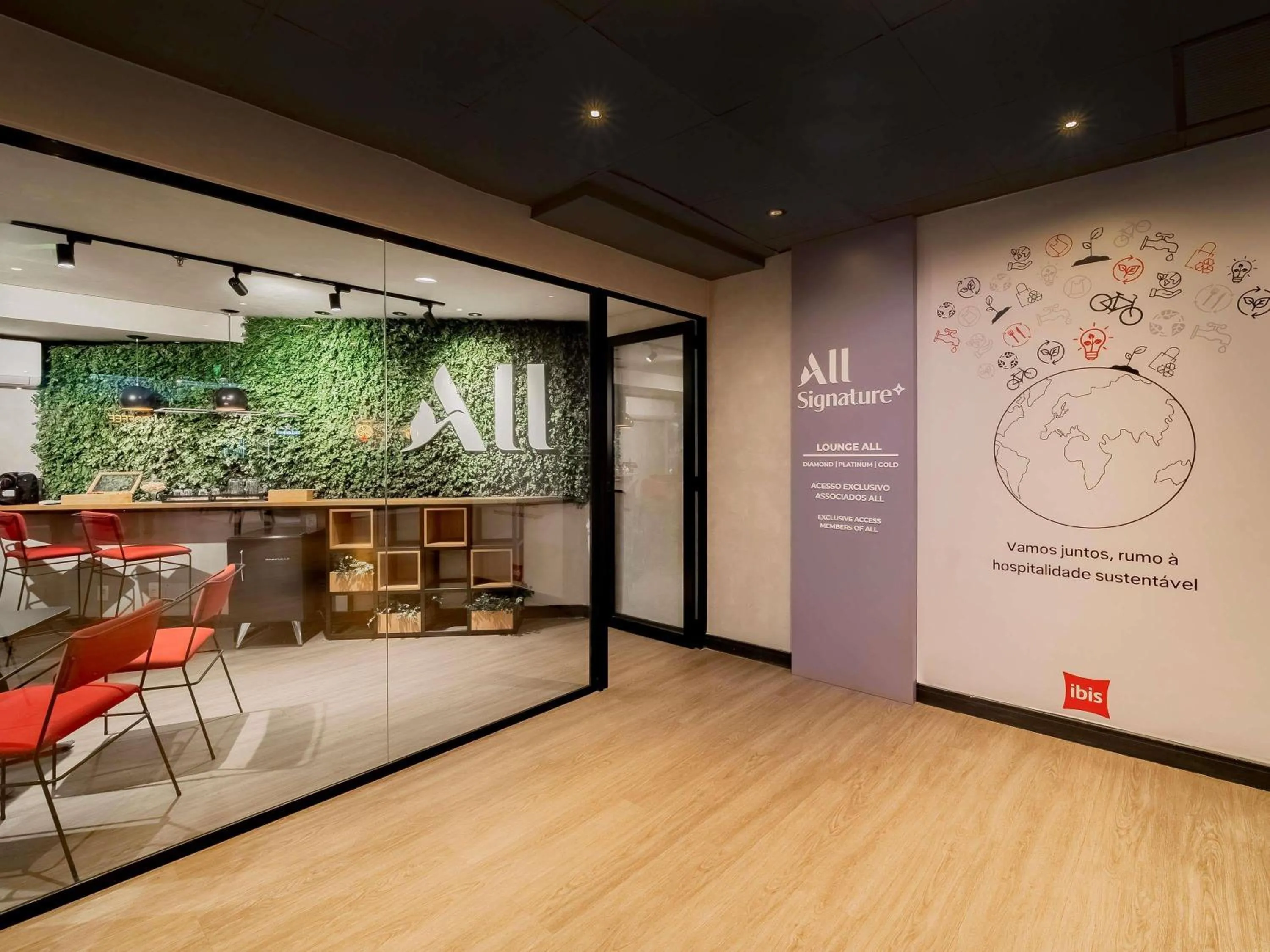 Lounge or bar in ibis Sao Paulo Congonhas