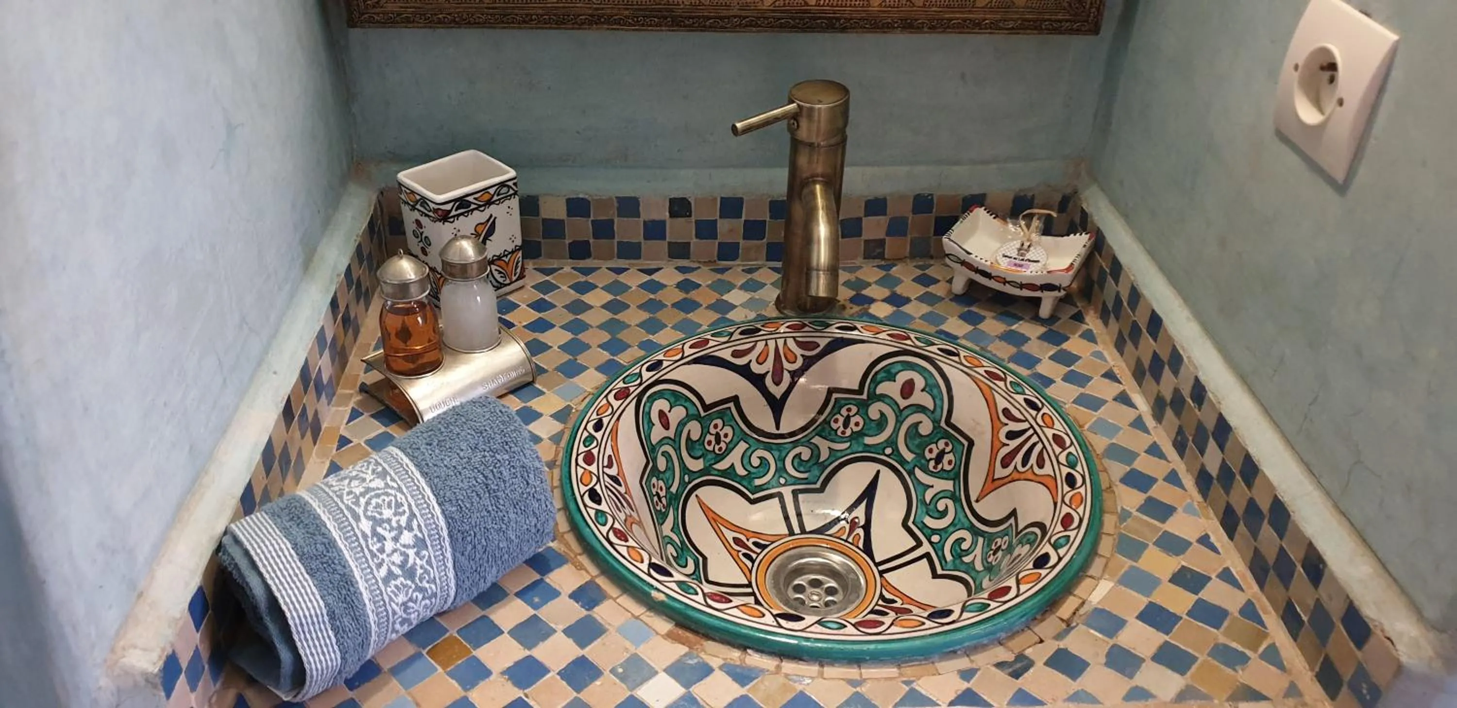 Bathroom, Bed in Riad Souad Marrakech