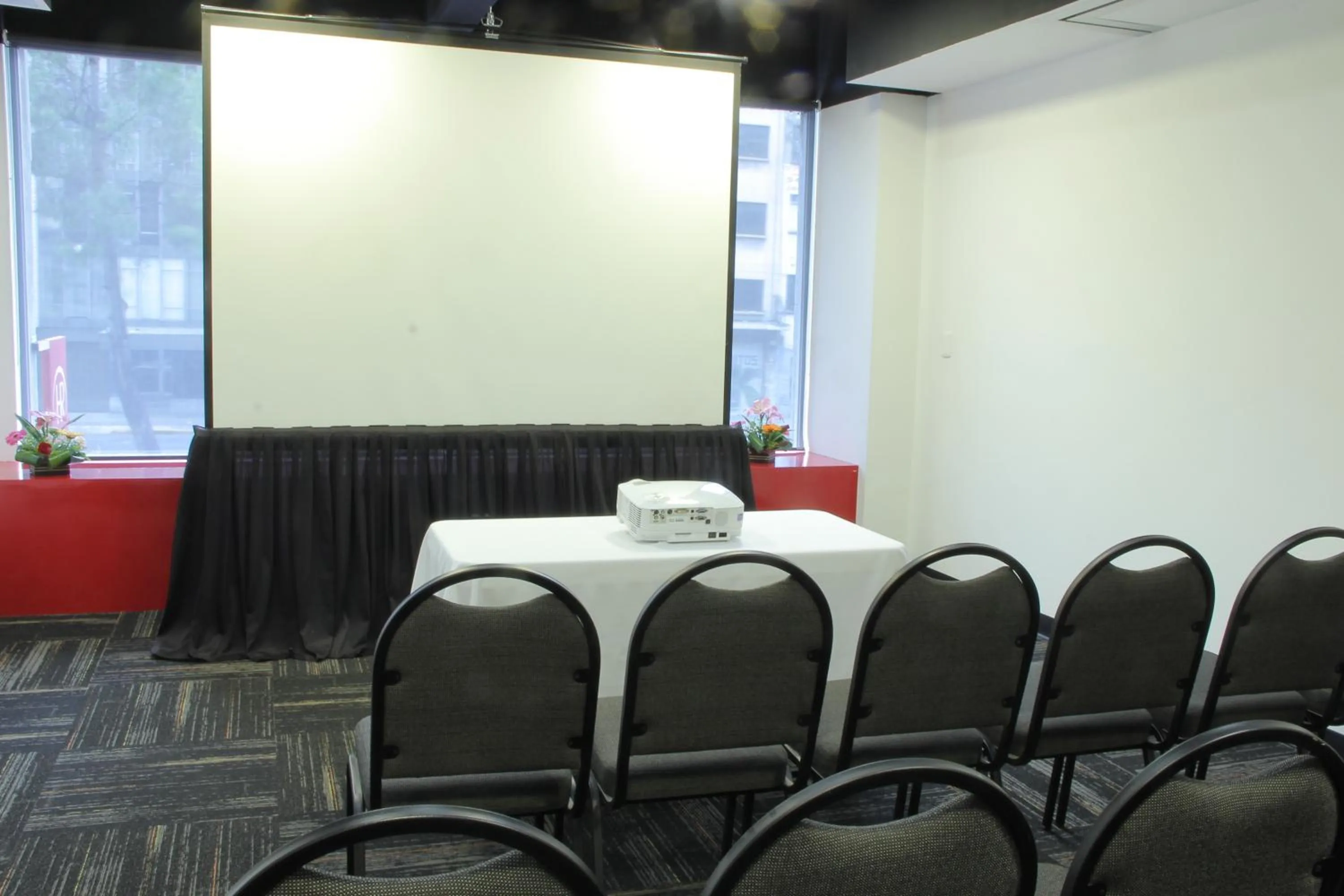 Business facilities in Hotel Regente