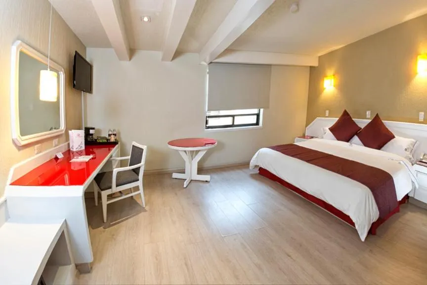 Photo of the whole room, Bed in Hotel Regente