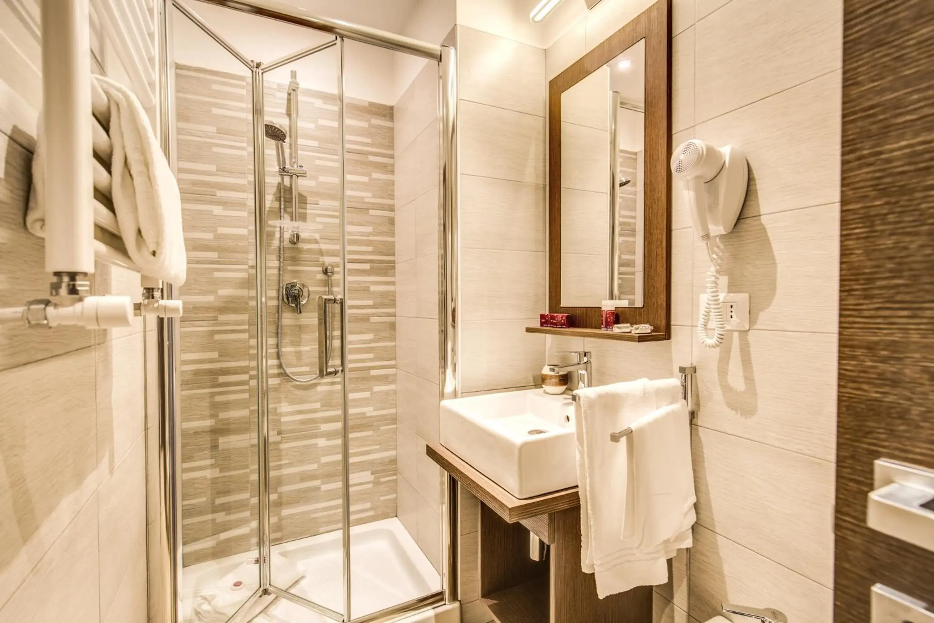 Shower in House Garden Shower in House Garden