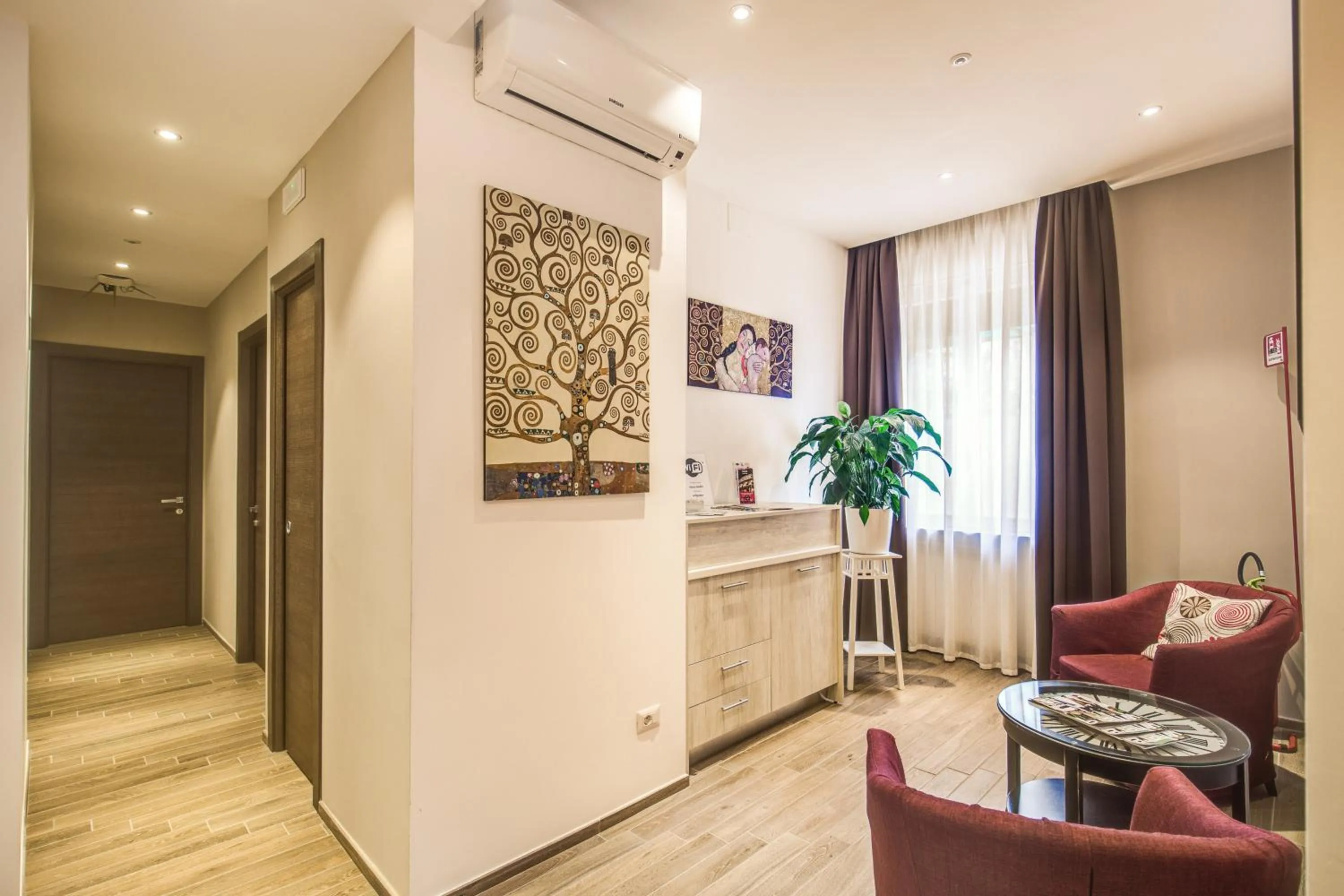 Lobby or reception in House Garden