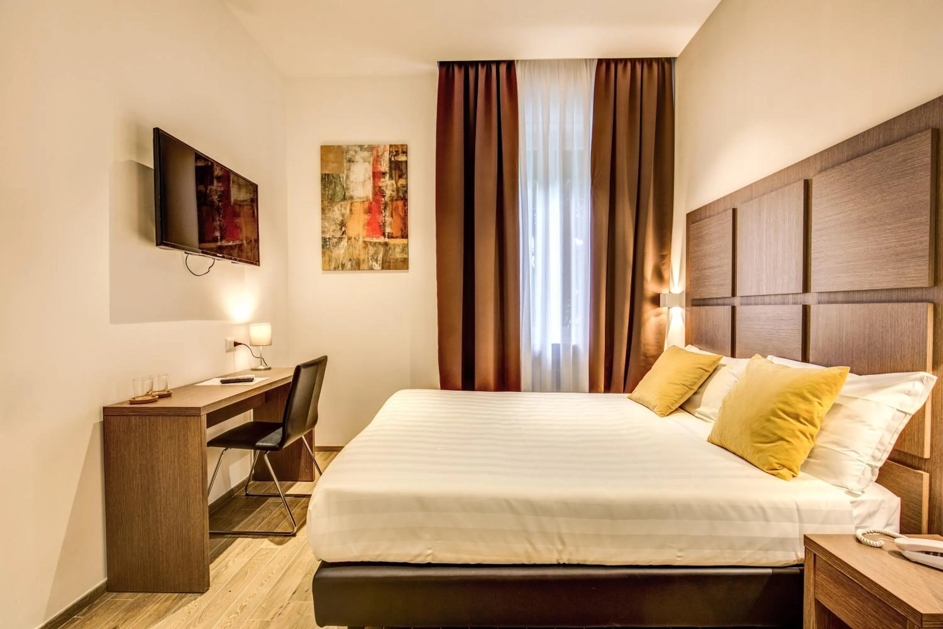 Photo of the whole room, Bed in House Garden