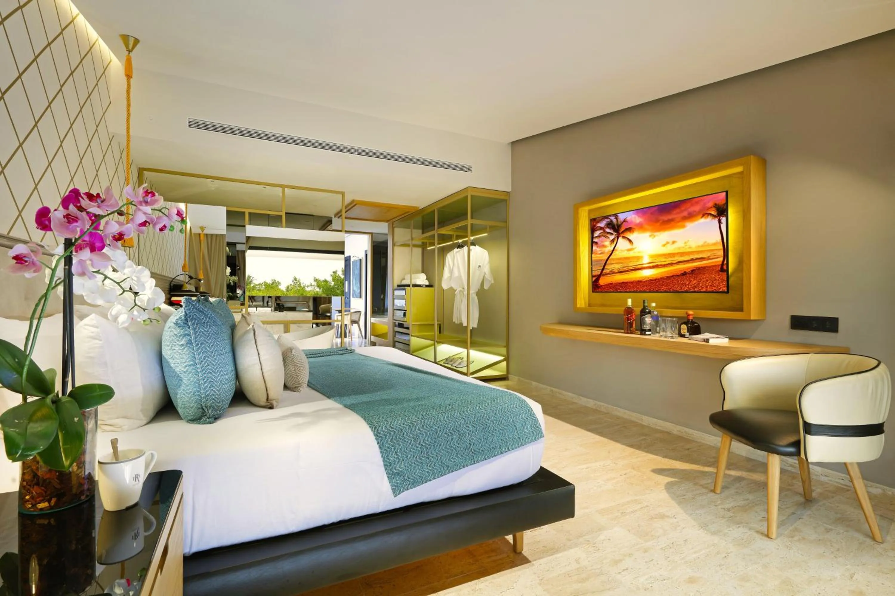 Bedroom, Bed in TRS Yucatan Hotel - Adults Only