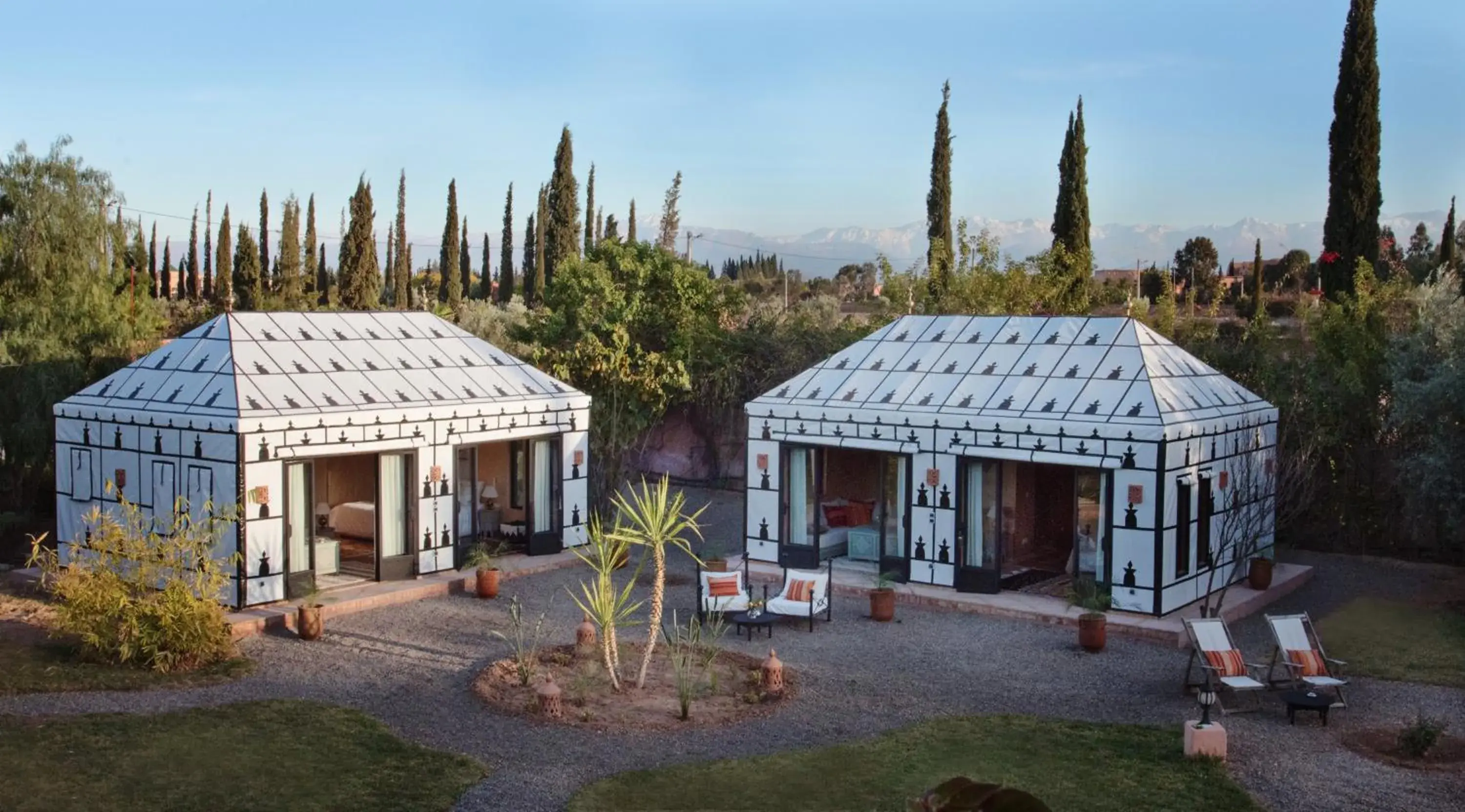 Deluxe Bungalow with Garden View in Villa Dinari Deluxe Bungalow with Garden View in Villa Dinari