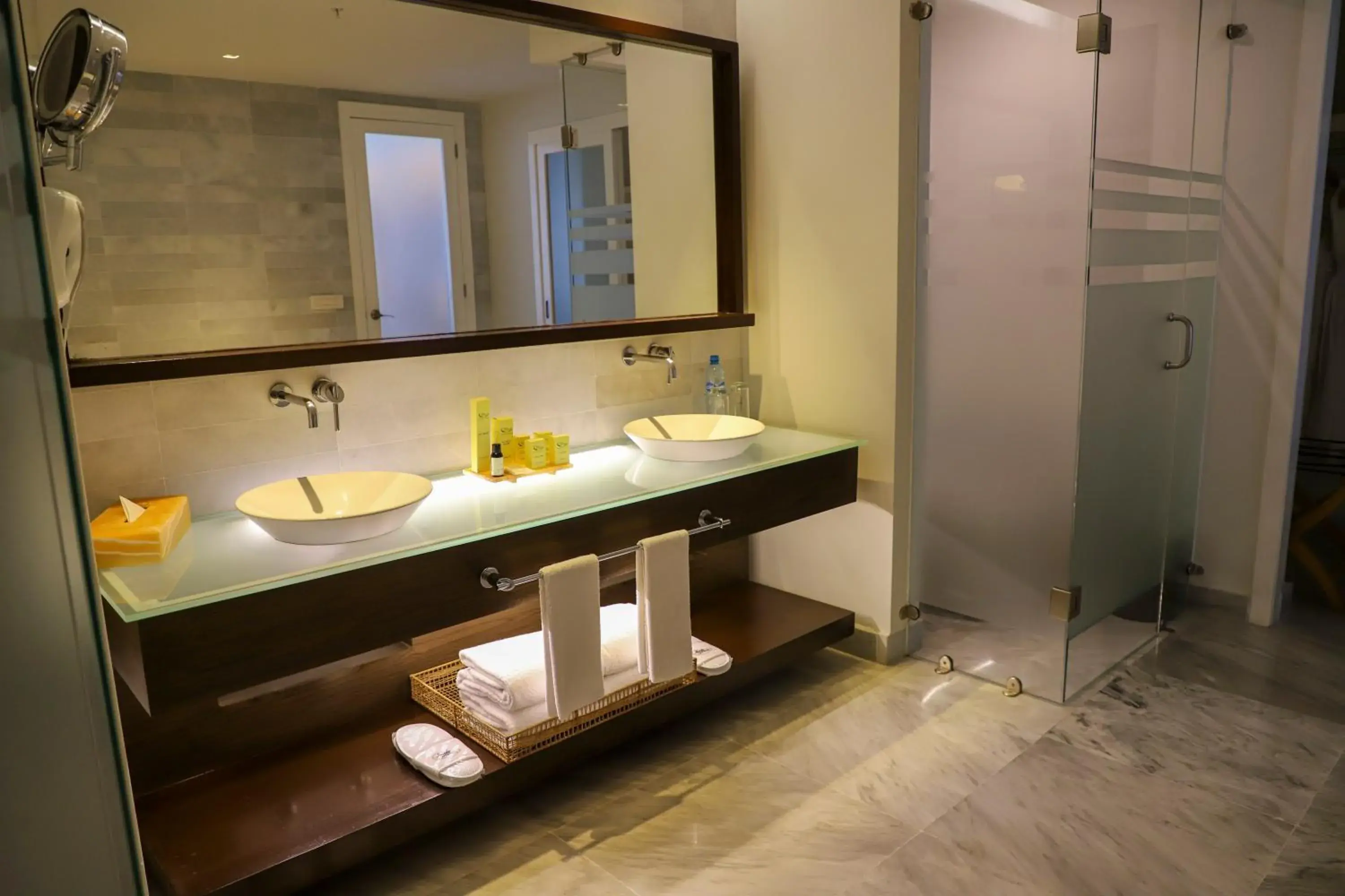 Master Suite King Size Bed Resort View in Palacio Mundo Imperial Riviera Diamante Acapulco Master Suite King Size Bed Resort View in Palacio Mundo Imperial Riviera Diamante Acapulco