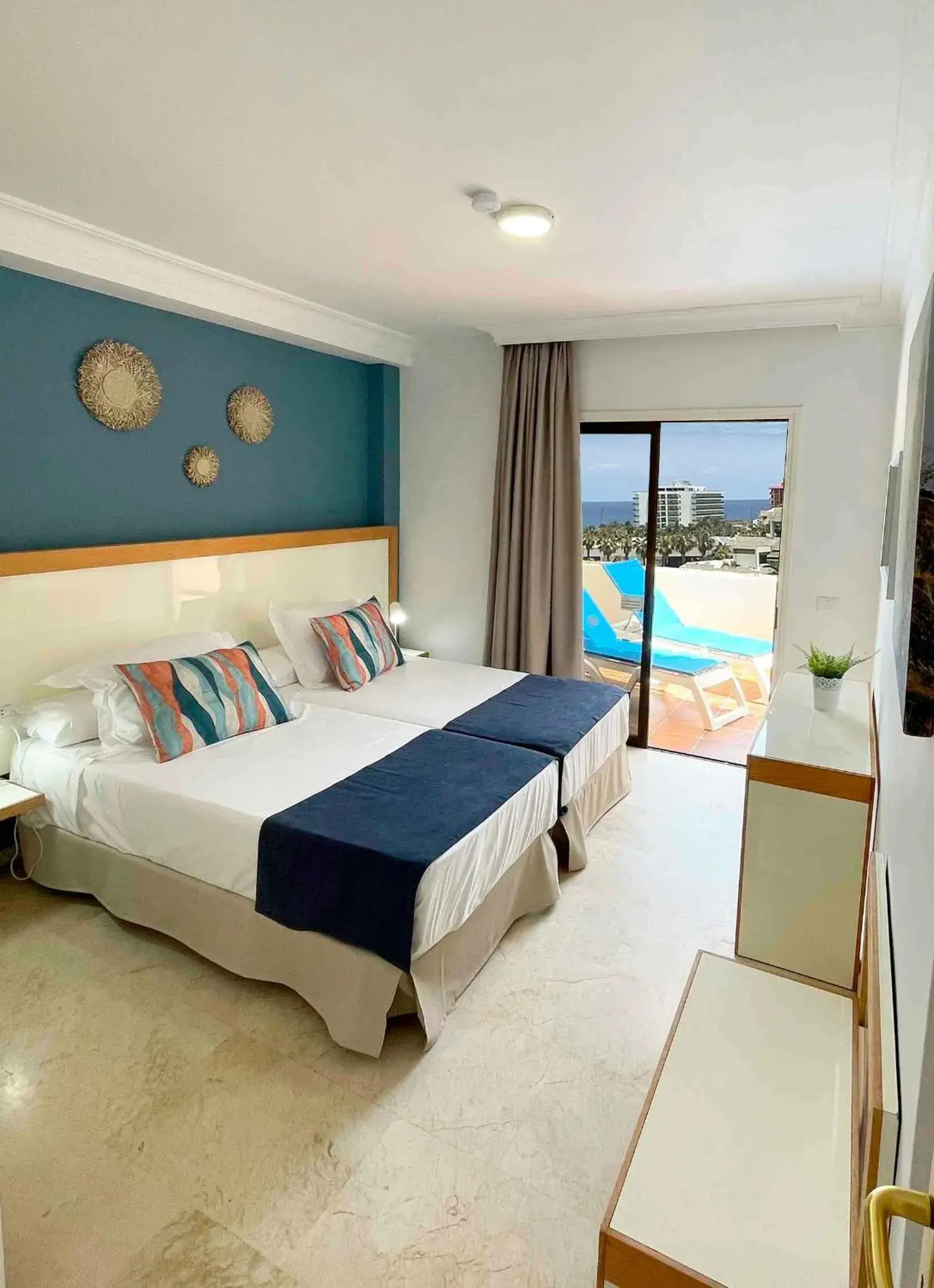 One-Bedroom Apartment with Sea View - single occupancy in Apartamentos Bahia Playa One-Bedroom Apartment with Sea View - single occupancy in Apartamentos Bahia Playa
