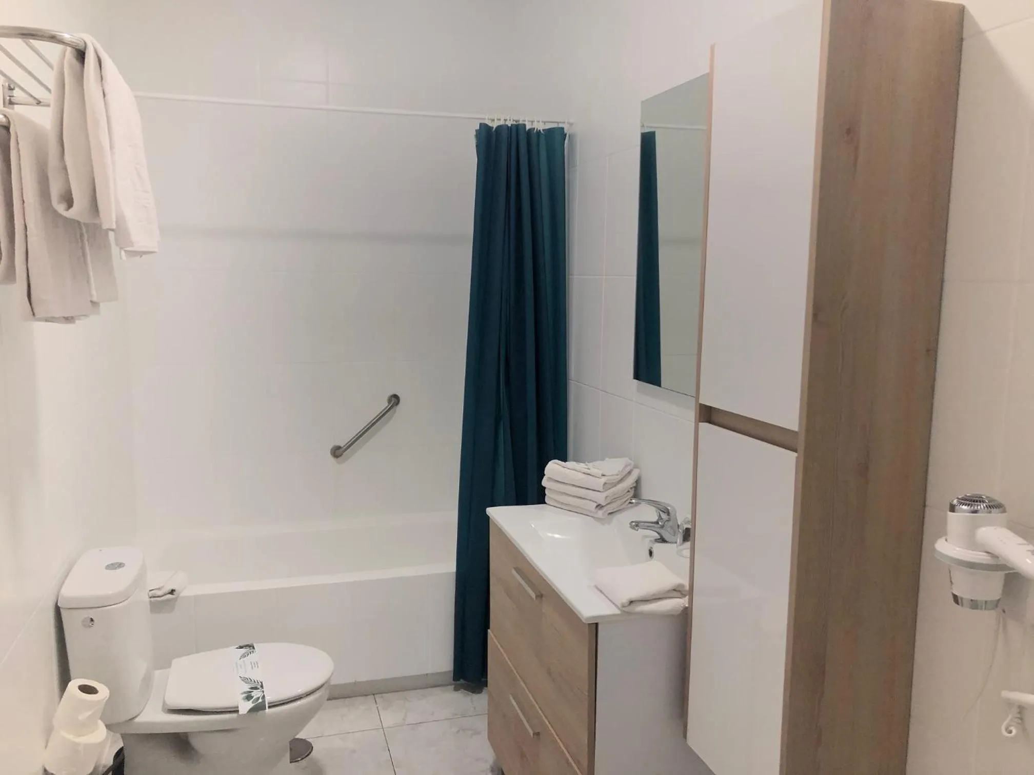 Bathroom in Apartamentos Bahia Playa