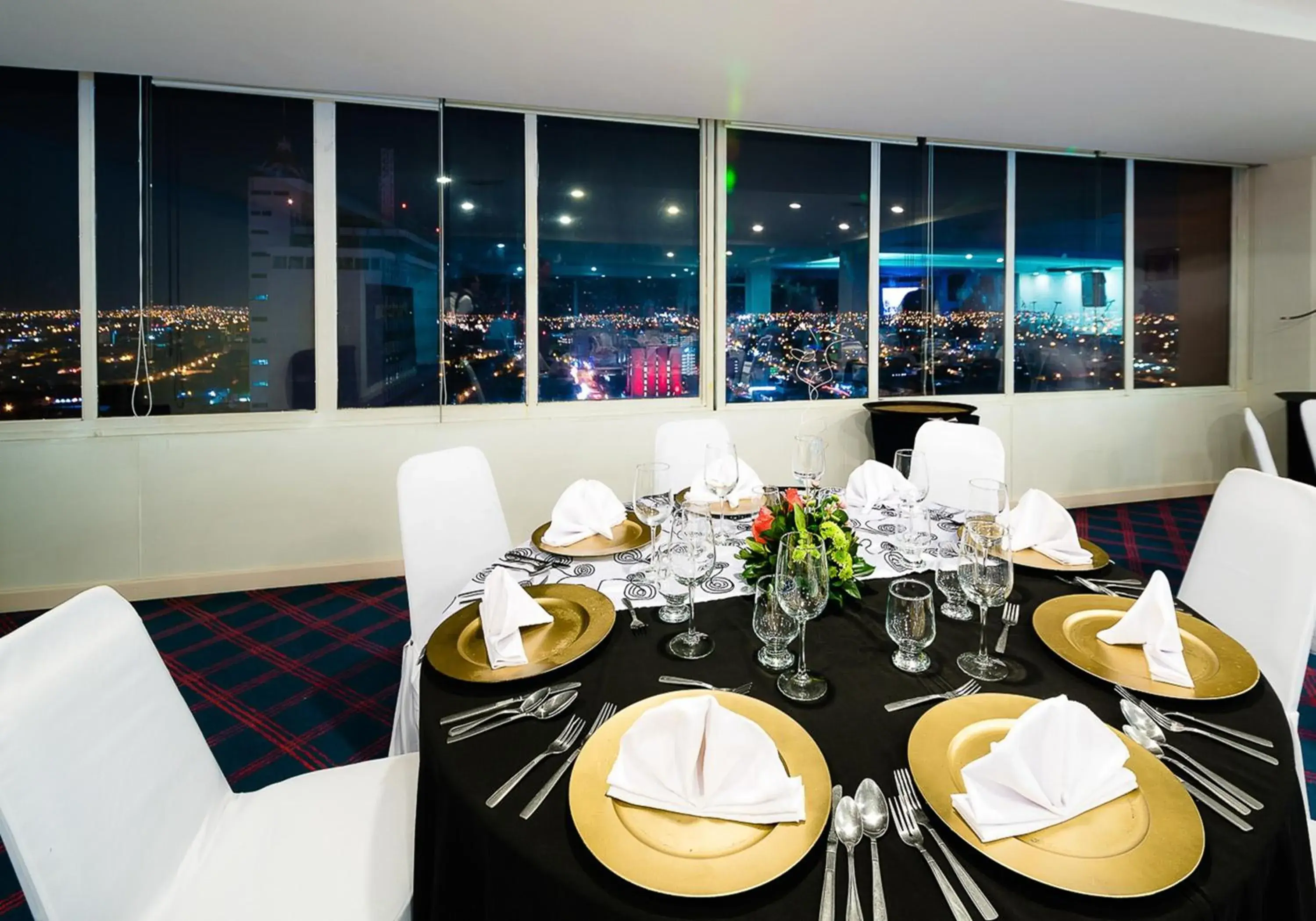 Banquet/Function facilities, Restaurant/Places to Eat in Mision Guadalajara