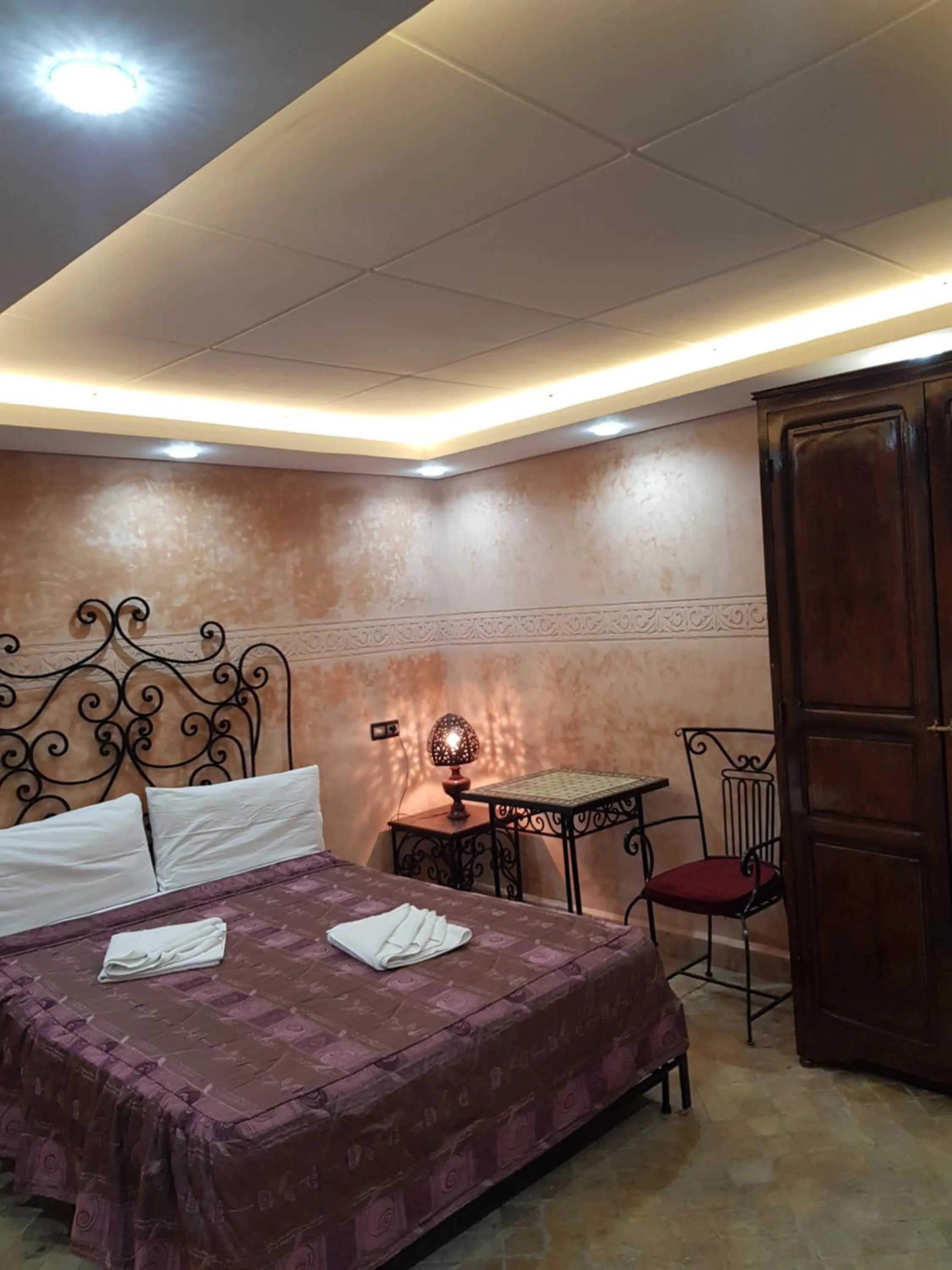 Bed in Hotel Salsabil