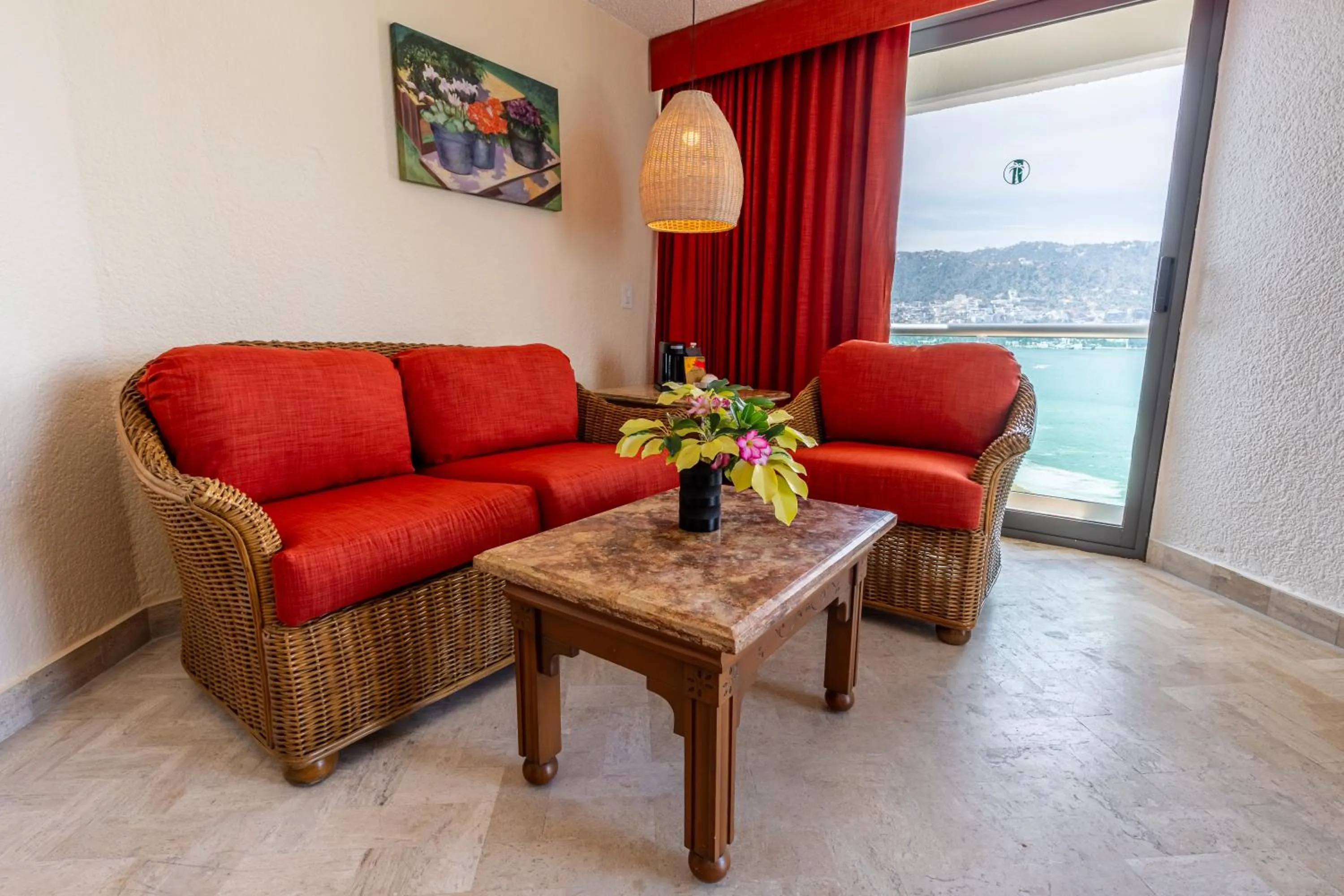 Living room in Copacabana Beach Hotel Acapulco