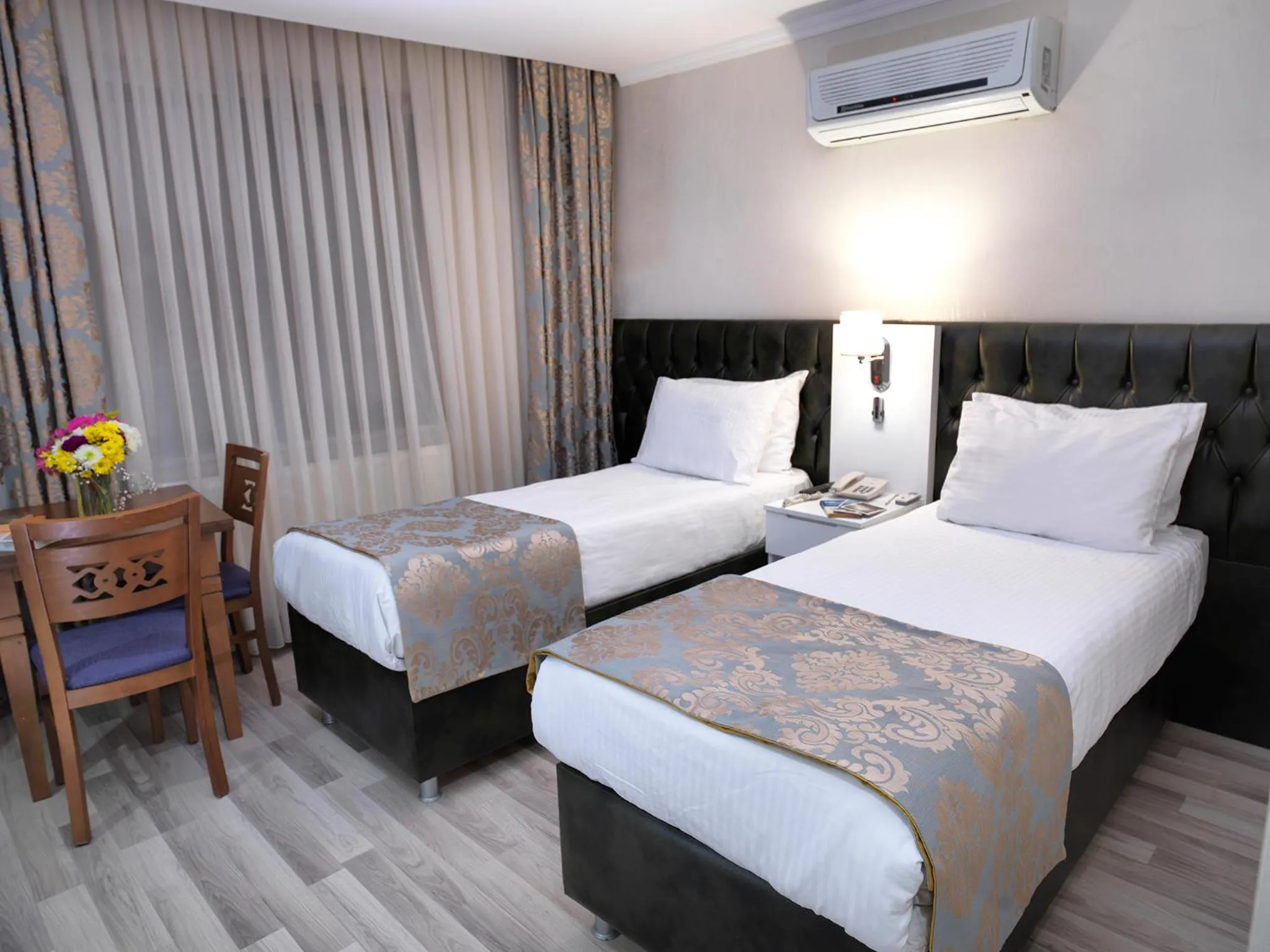 Photo of the whole room in Monarch Hotel Istanbul