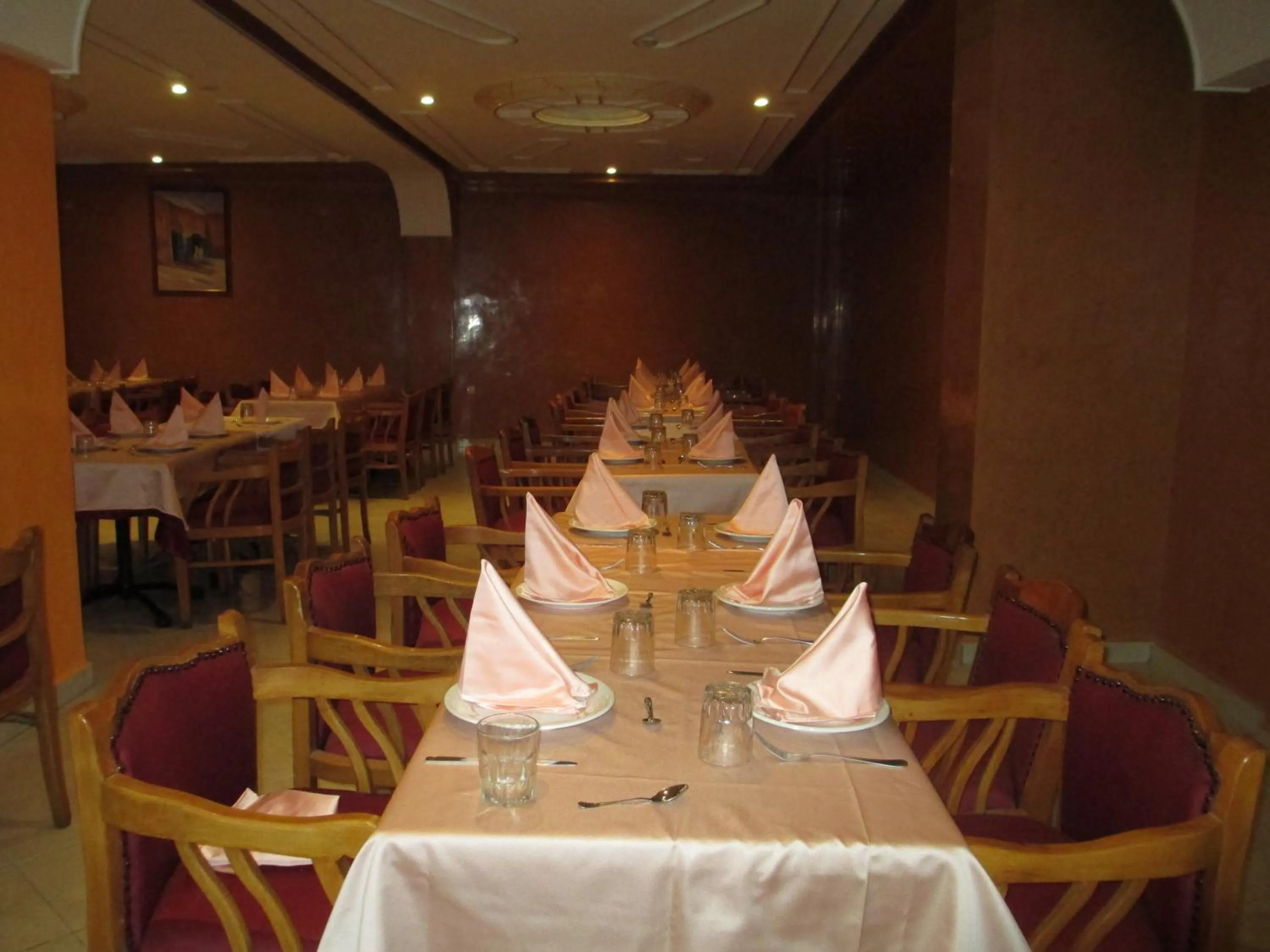 Restaurant/places to eat in Hotel Gomassine