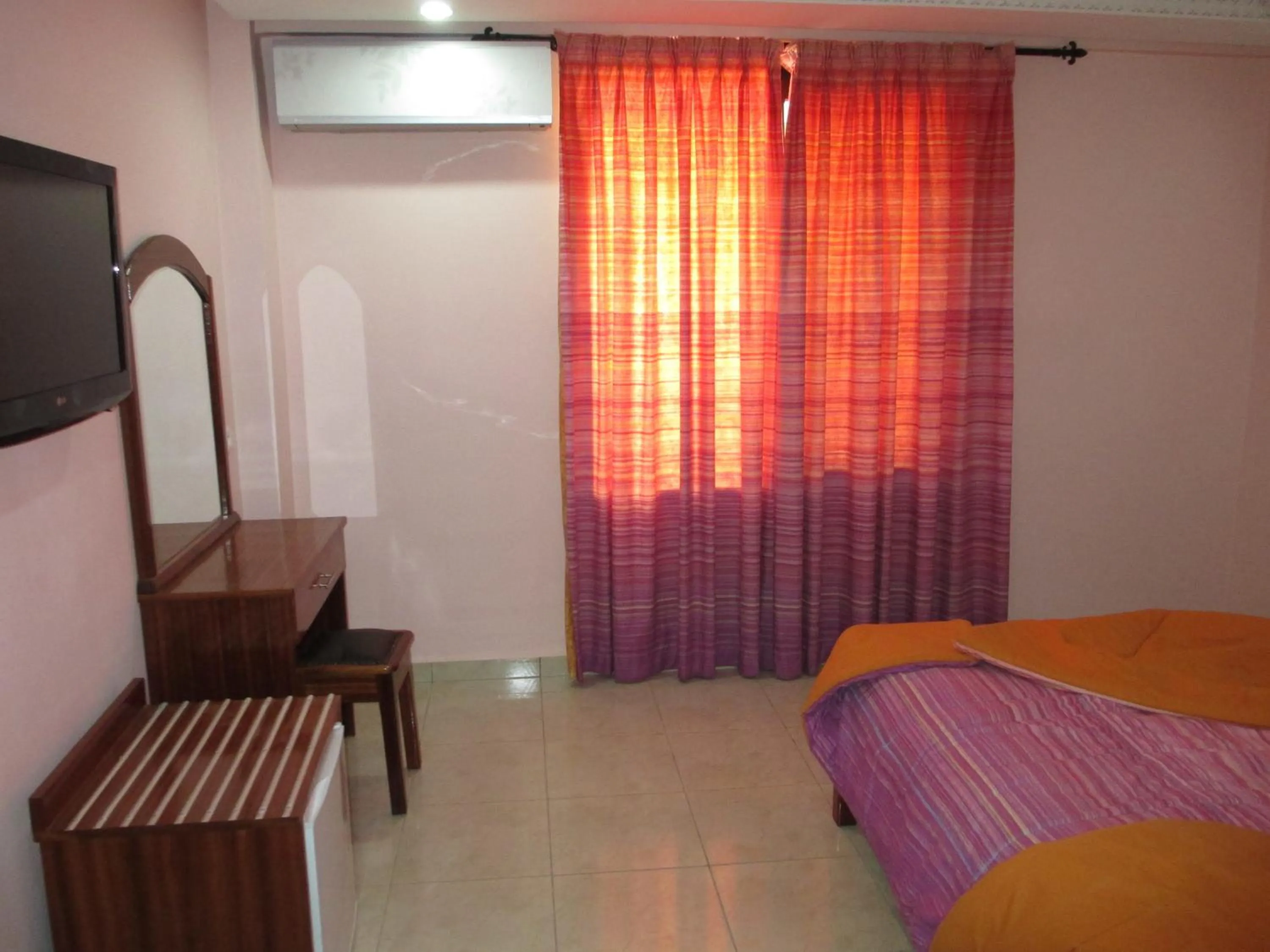 Photo of the whole room in Hotel Gomassine