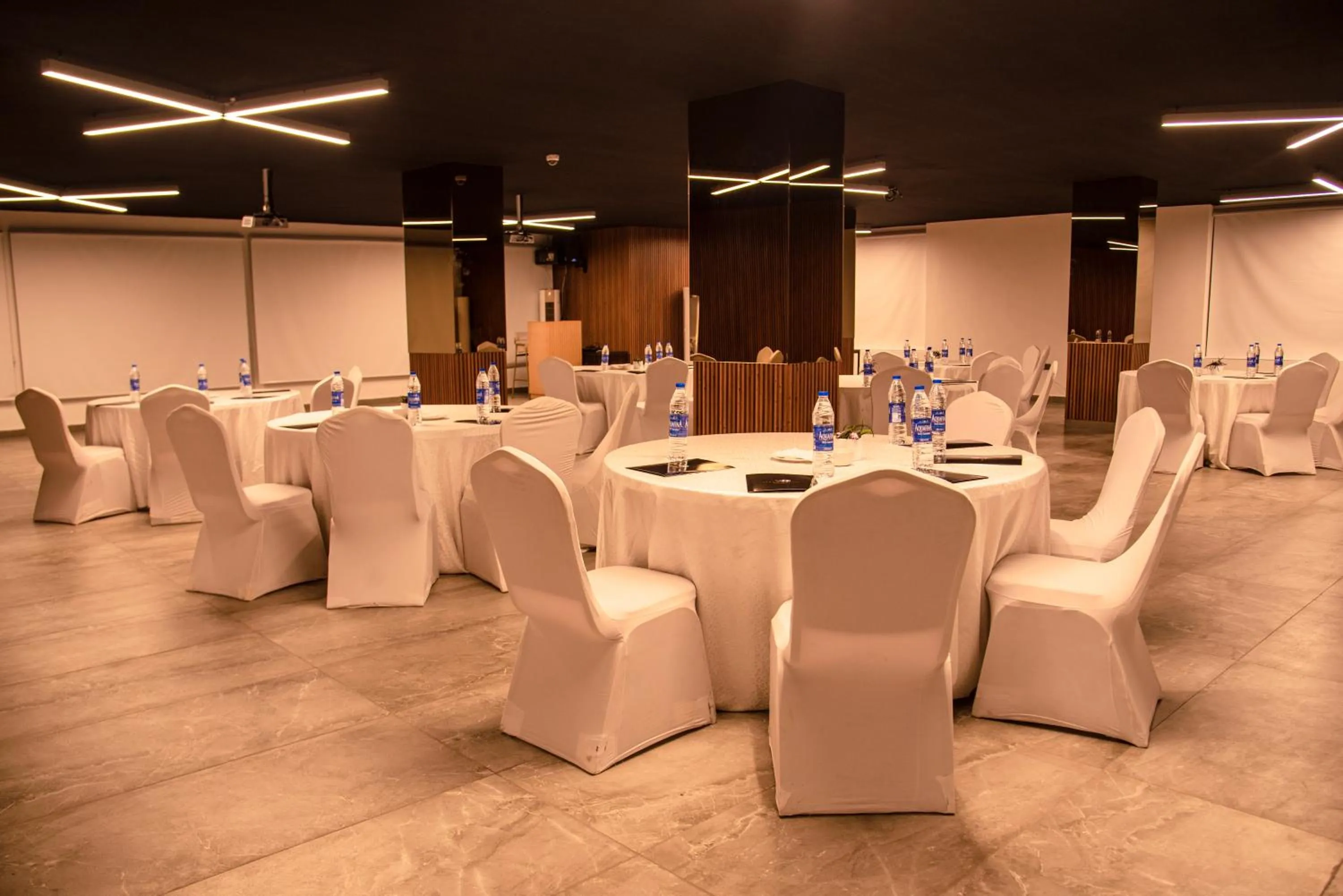 Banquet/Function facilities in The Blowfish Hotel