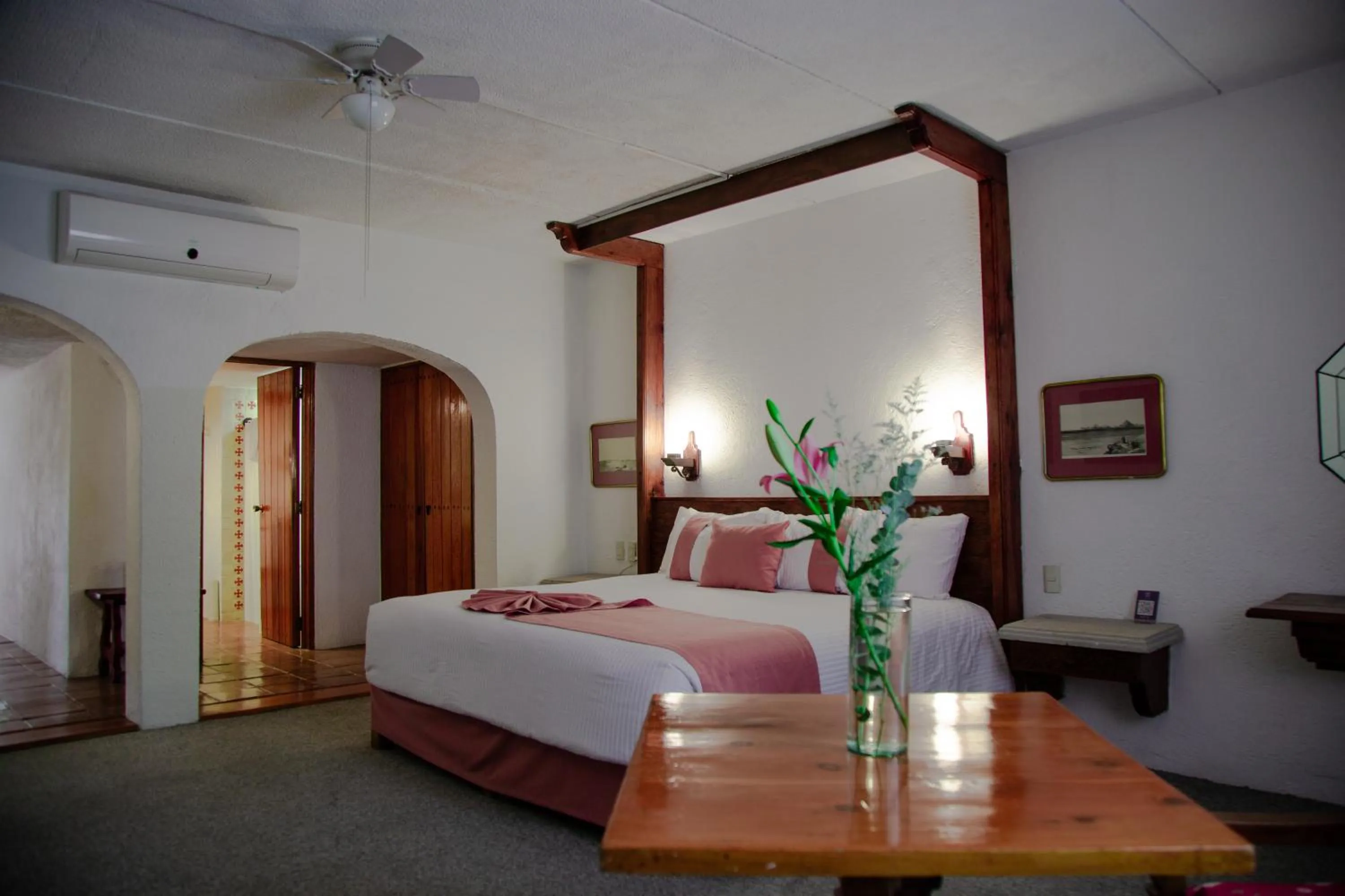 Bedroom, Bed in Misión Guanajuato