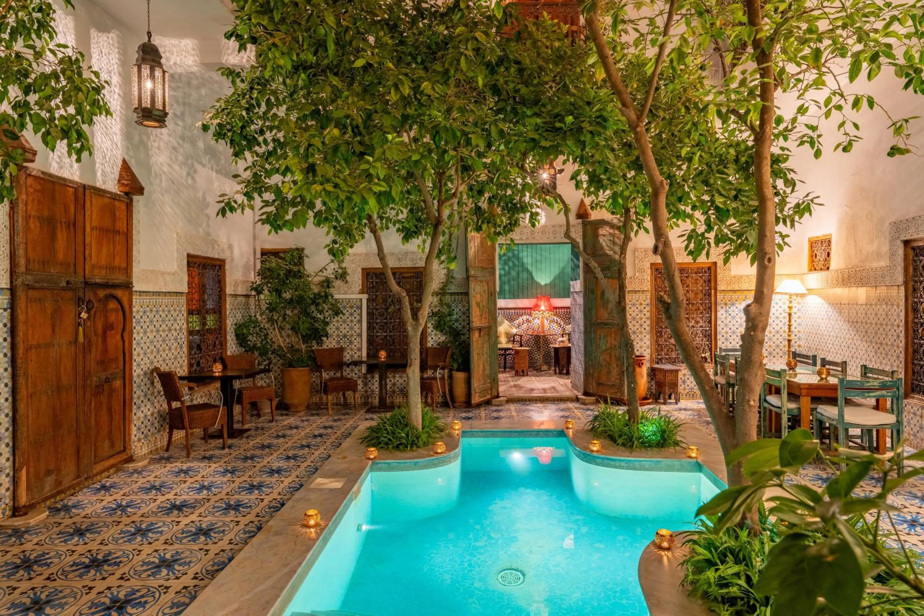 Swimming pool in Riad Yamina52