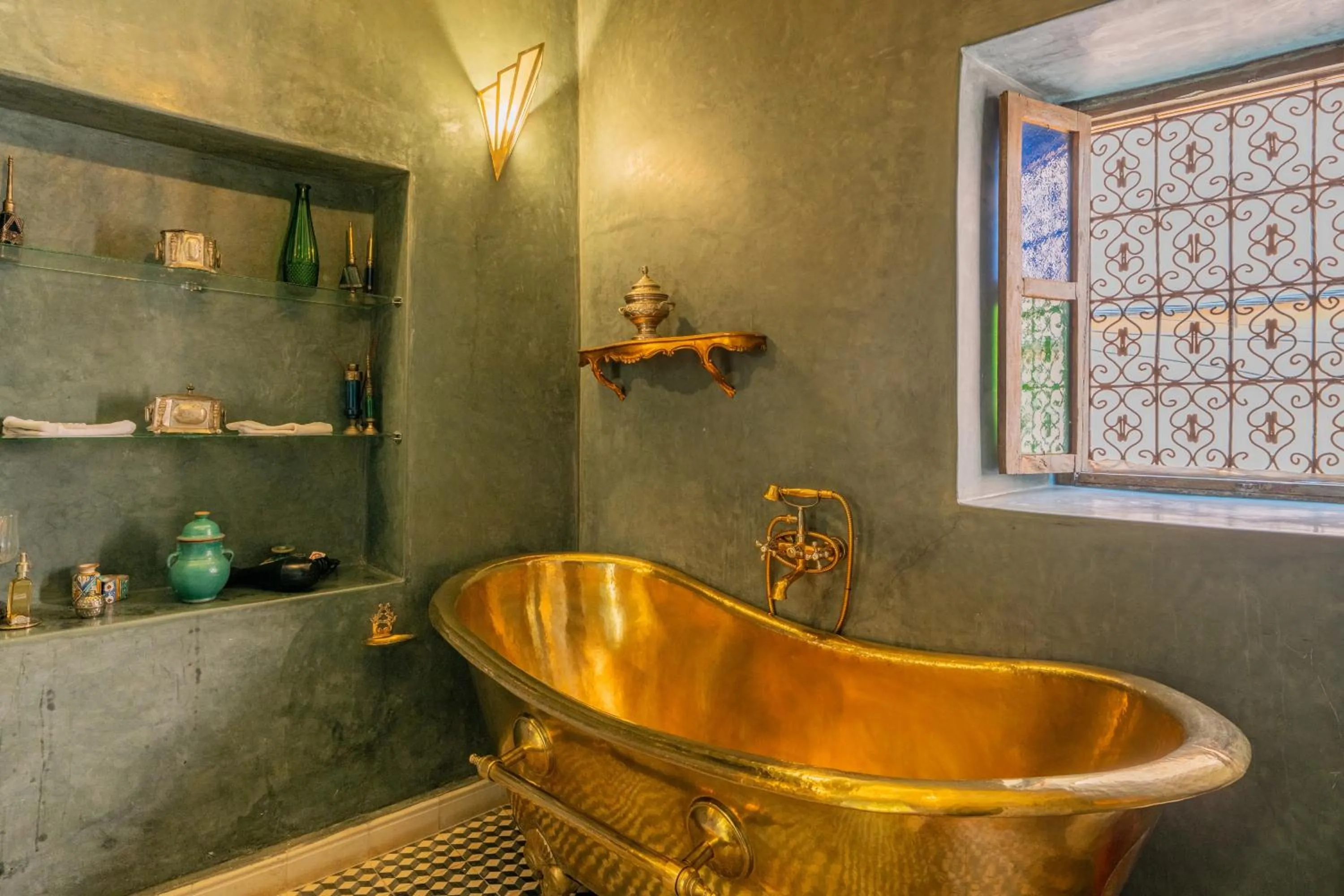 Bath in Riad Yamina52