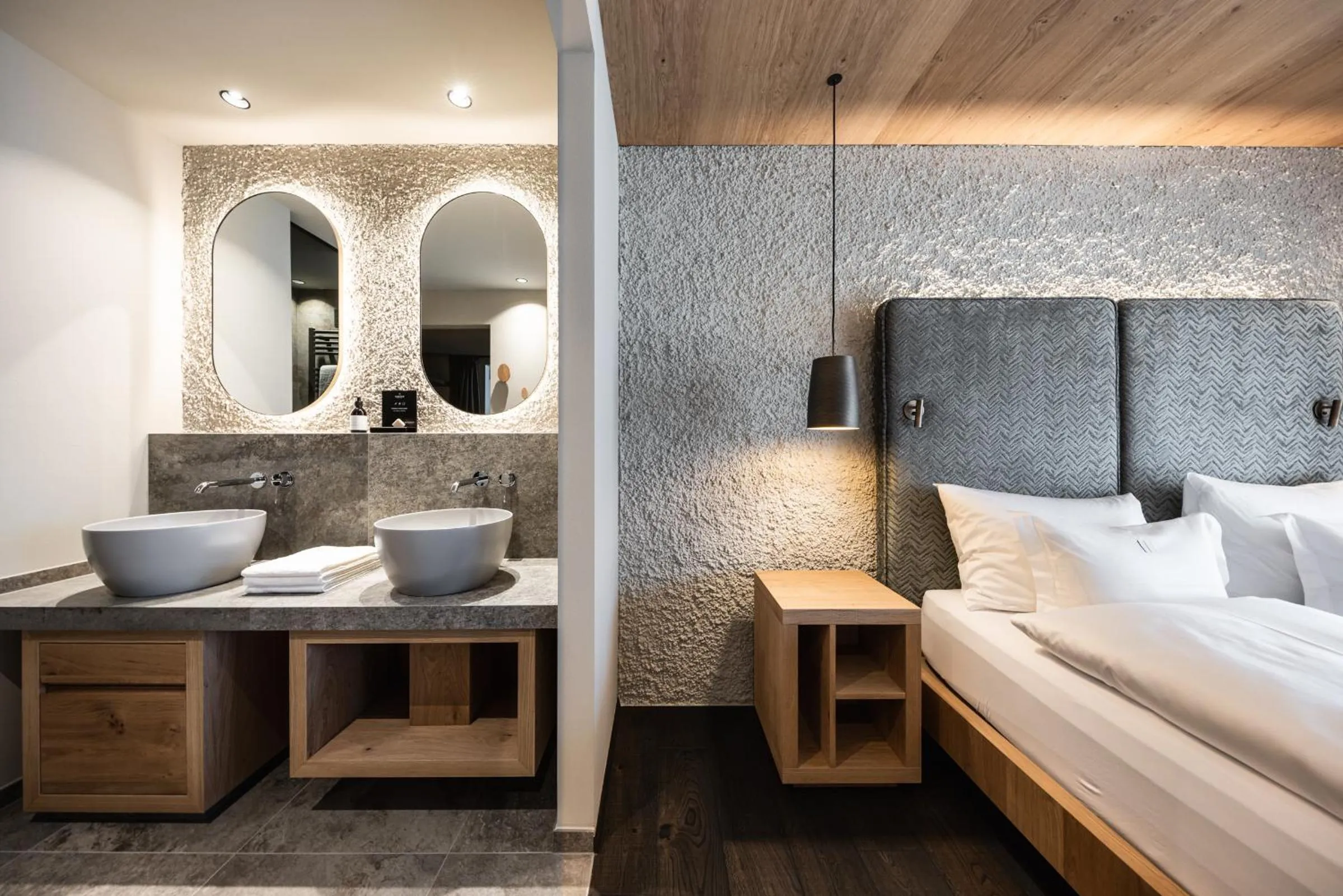 Bathroom, Bed in Santre dolomythic home