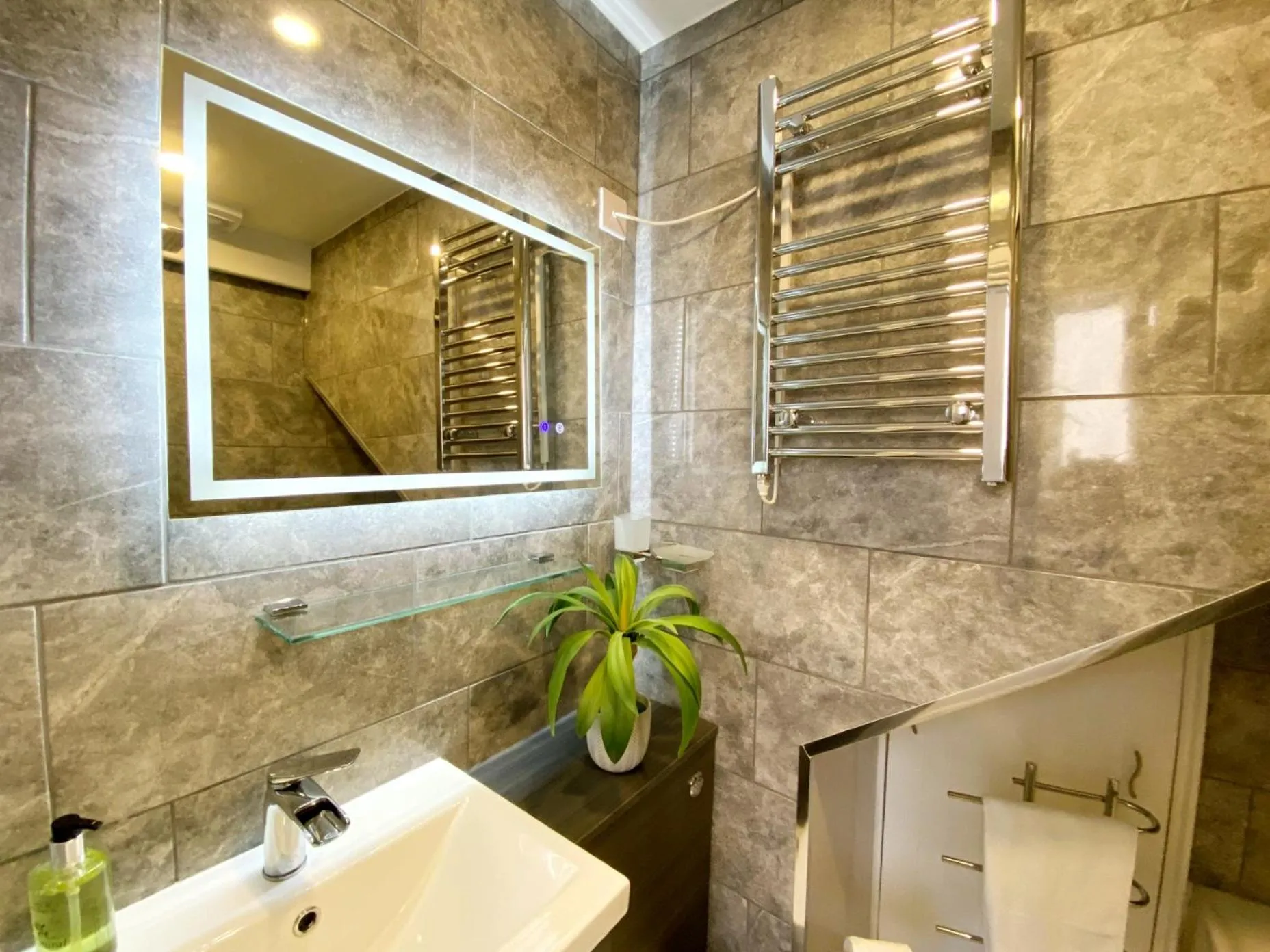 Meadfoot Bay Apartment at Hesketh Crescent