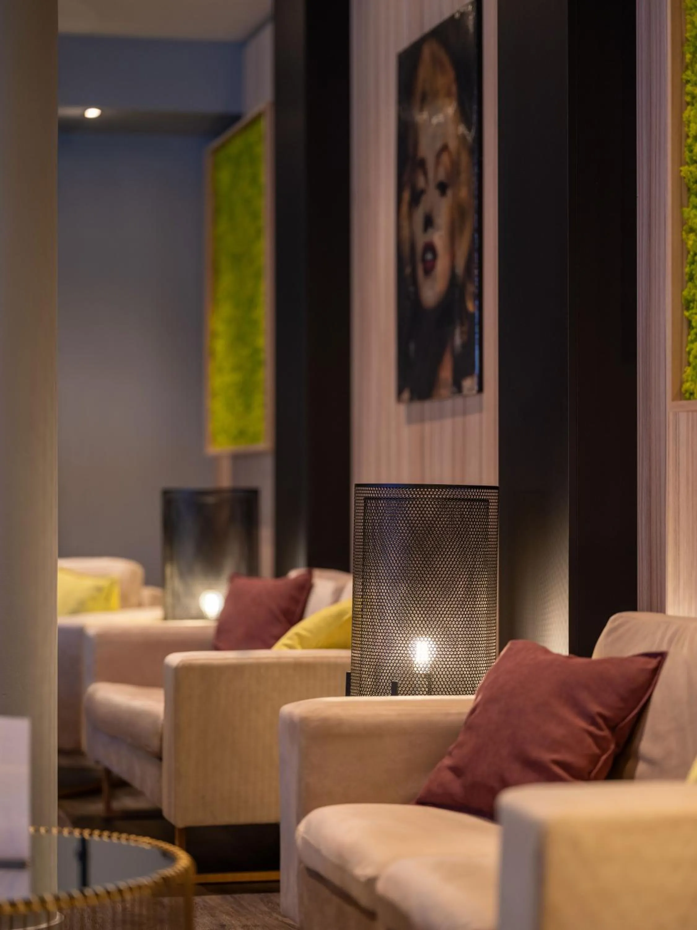 Lounge or bar in Hotel Innsento - Health Campus Passau