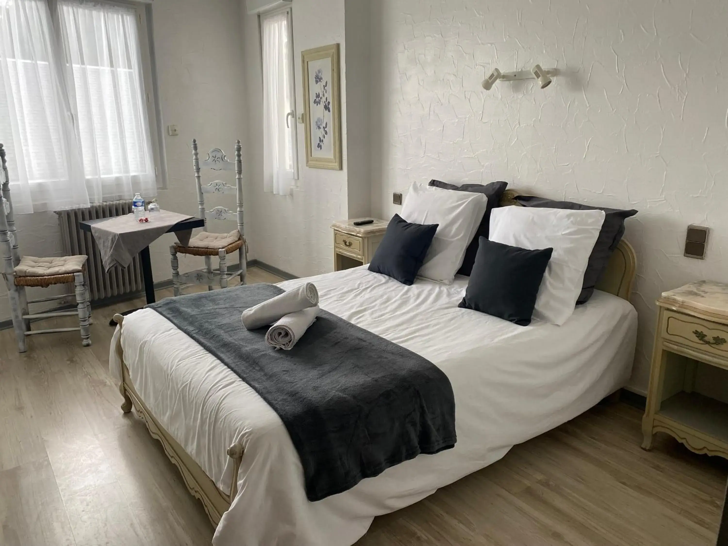 Double Room in L' Auberge Campagnarde, Lourdes Double Room in L' Auberge Campagnarde, Lourdes