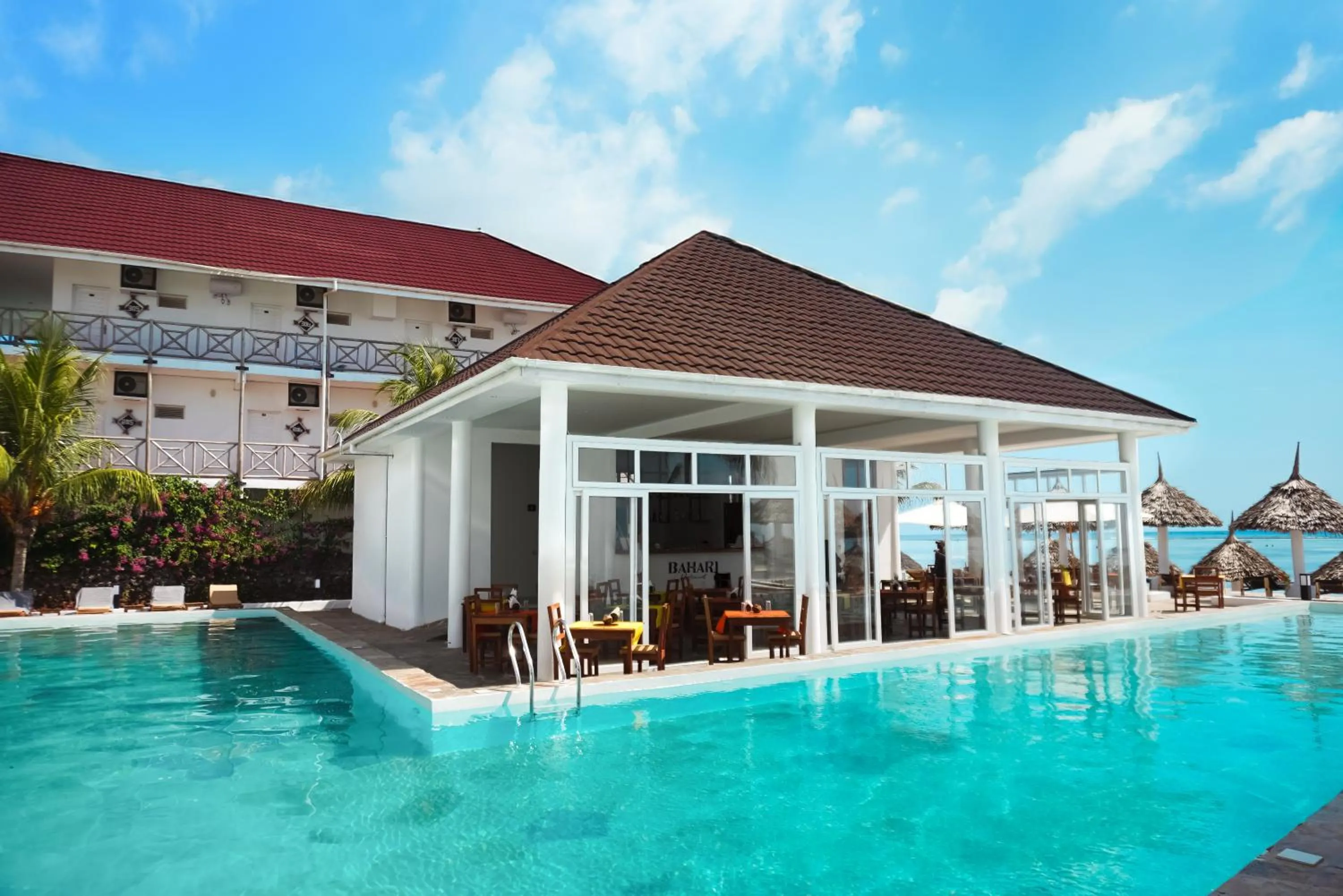 Restaurant/places to eat in AHG Sun Bay Mlilile Beach Hotel