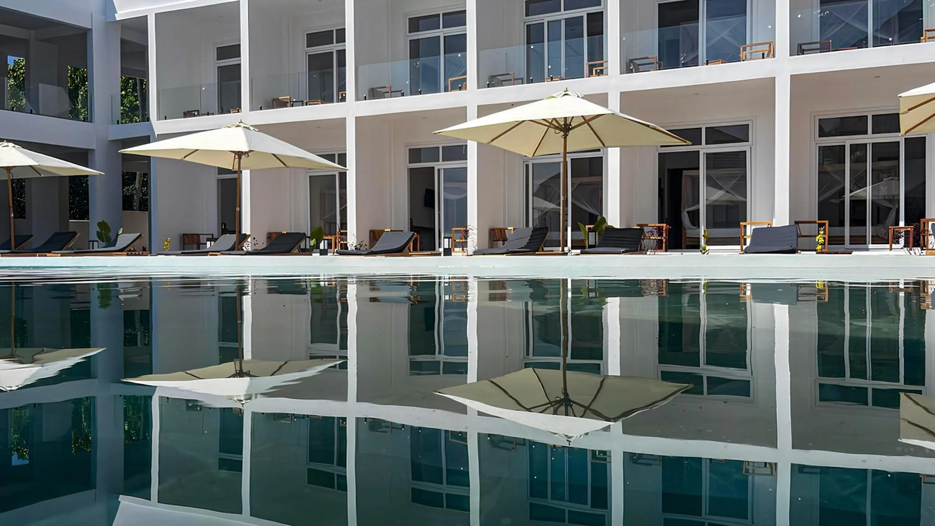 Patio in AHG Sun Bay Mlilile Beach Hotel