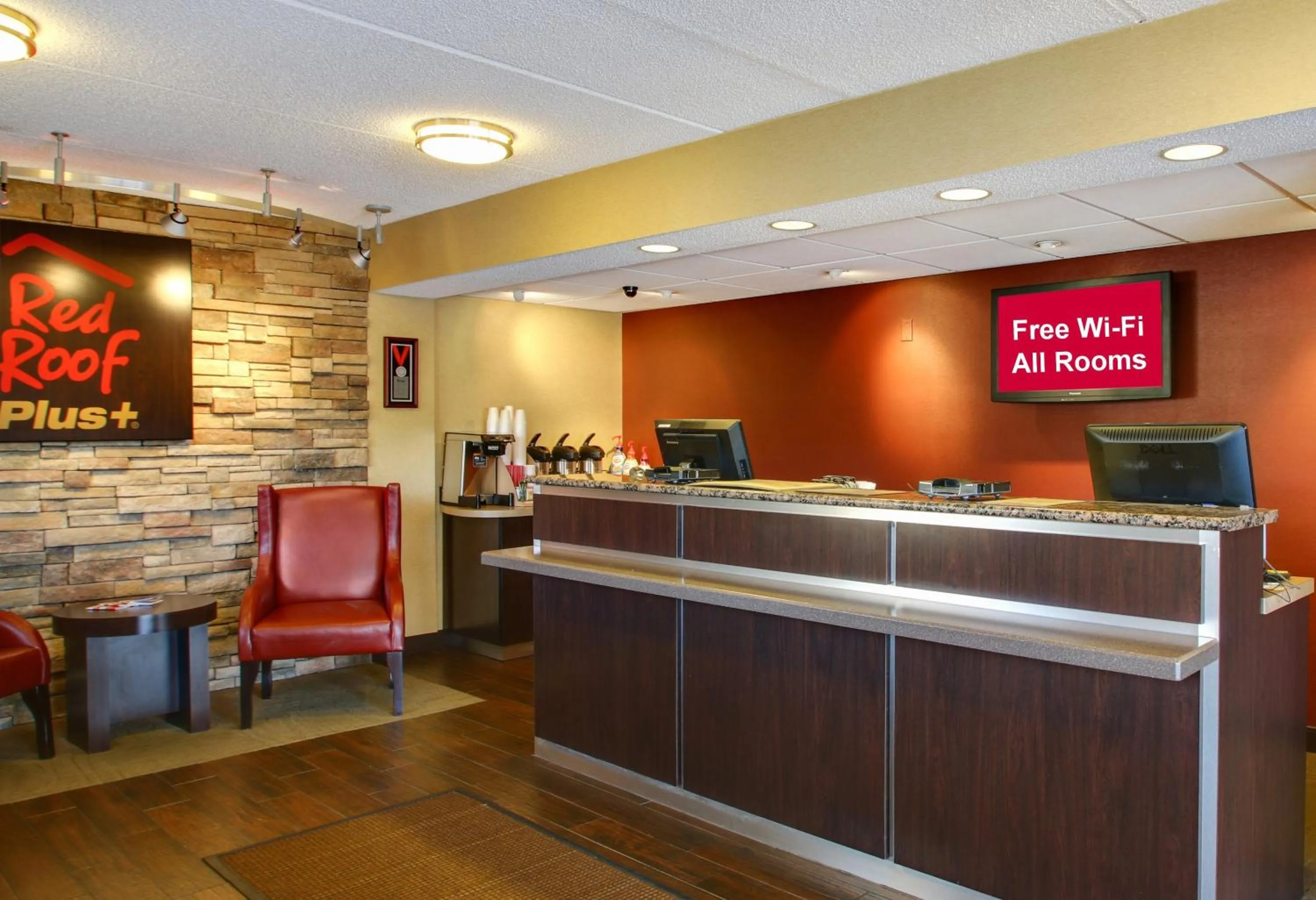 Lobby or reception in Red Roof Inn PLUS+ Statesville