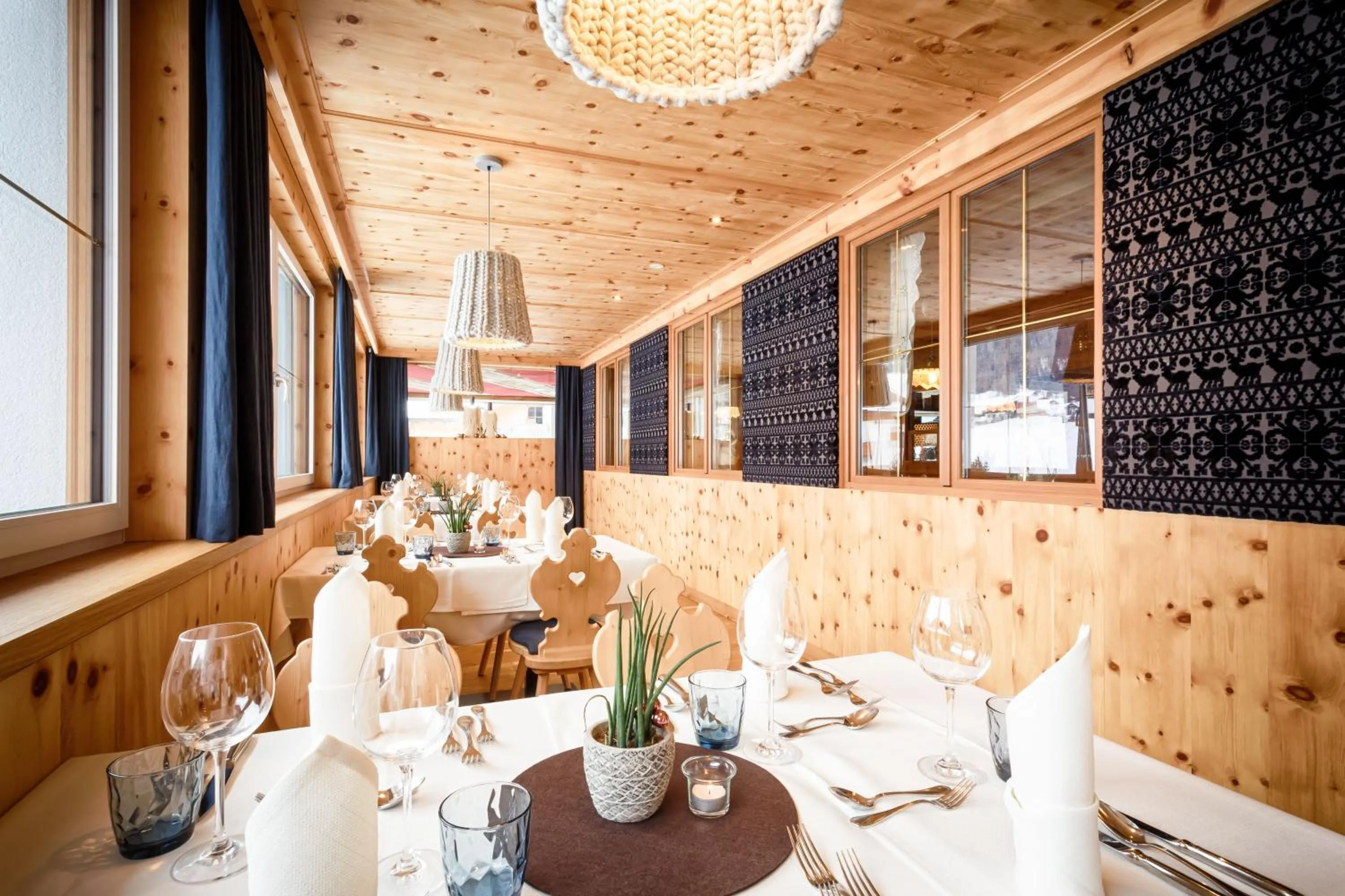 Restaurant/places to eat in Vitalpina Hotel Magdalenahof