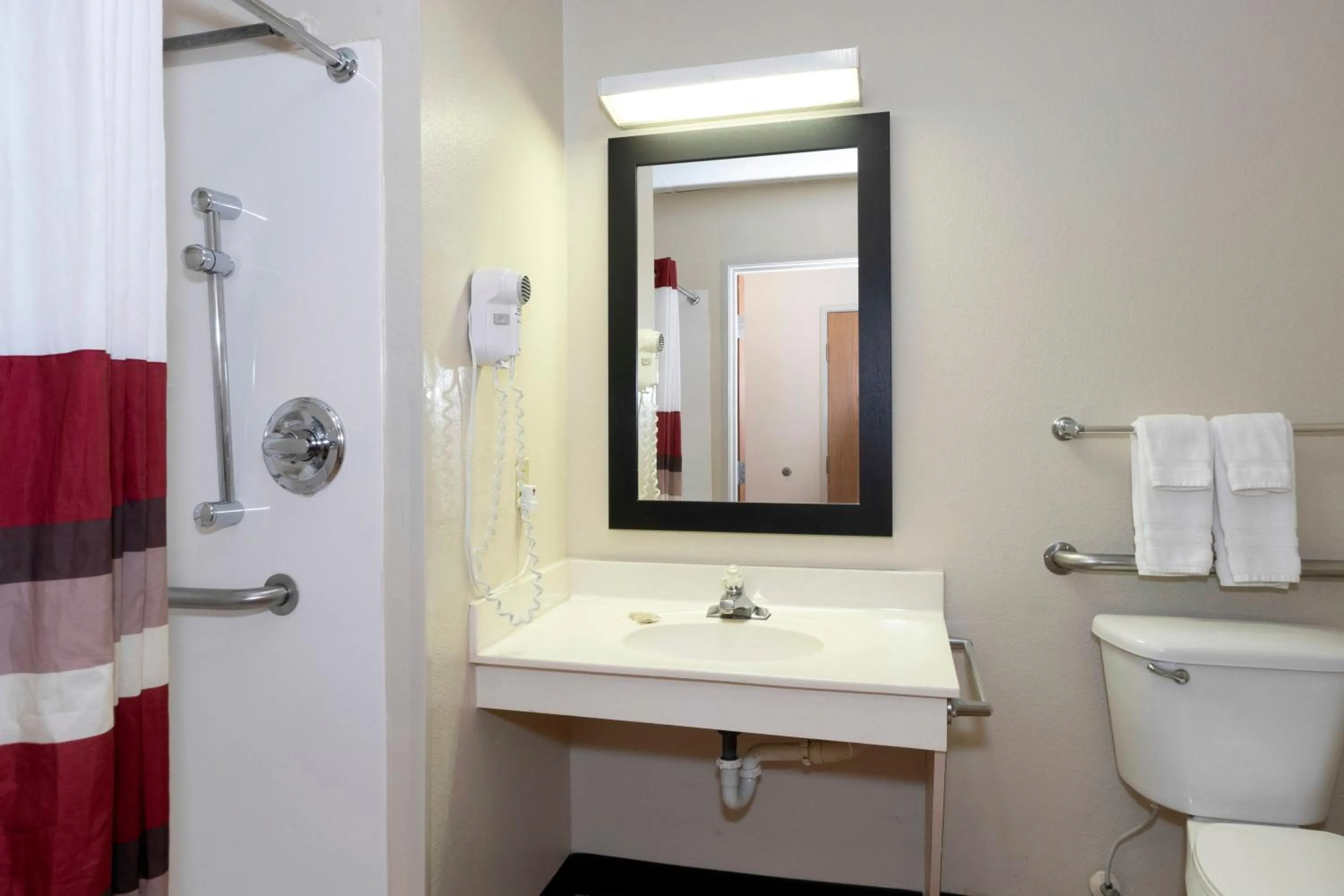 Other in Red Roof Inn St Robert Ft Leonard Wood