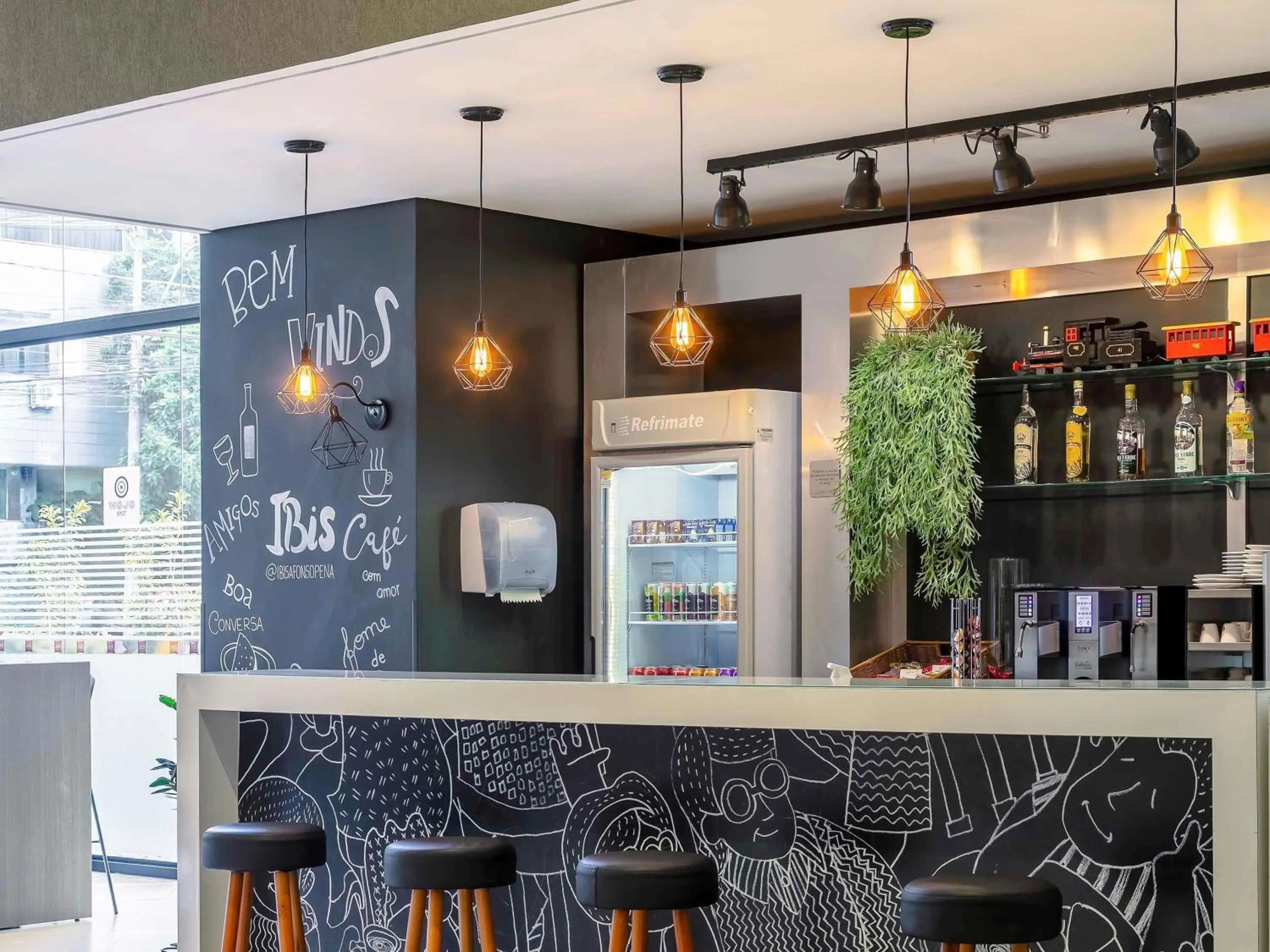 Lounge or bar in ibis BH Afonso Pena Savassi