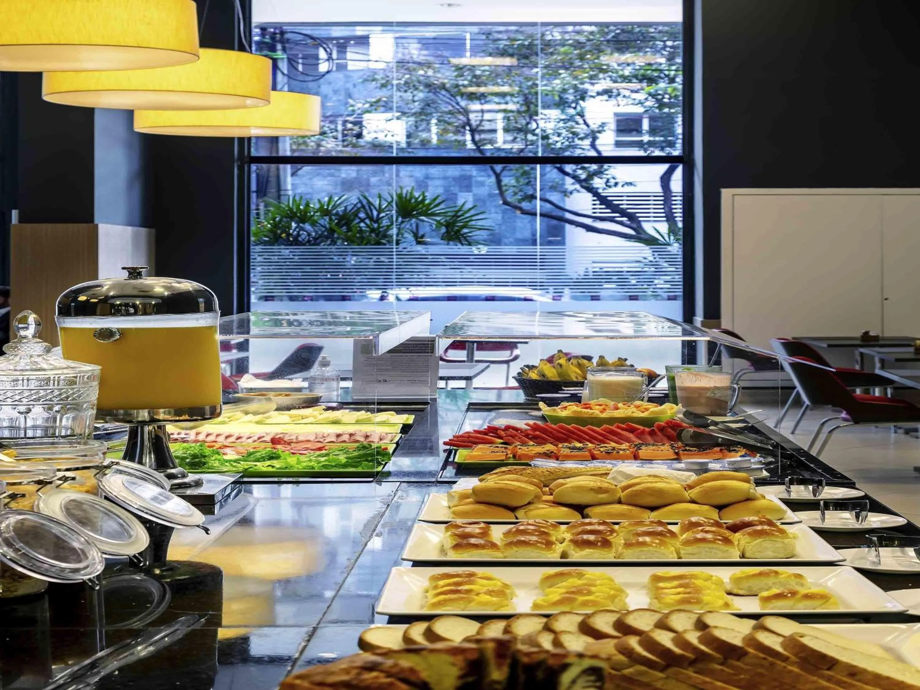 Restaurant/places to eat in ibis BH Afonso Pena Savassi