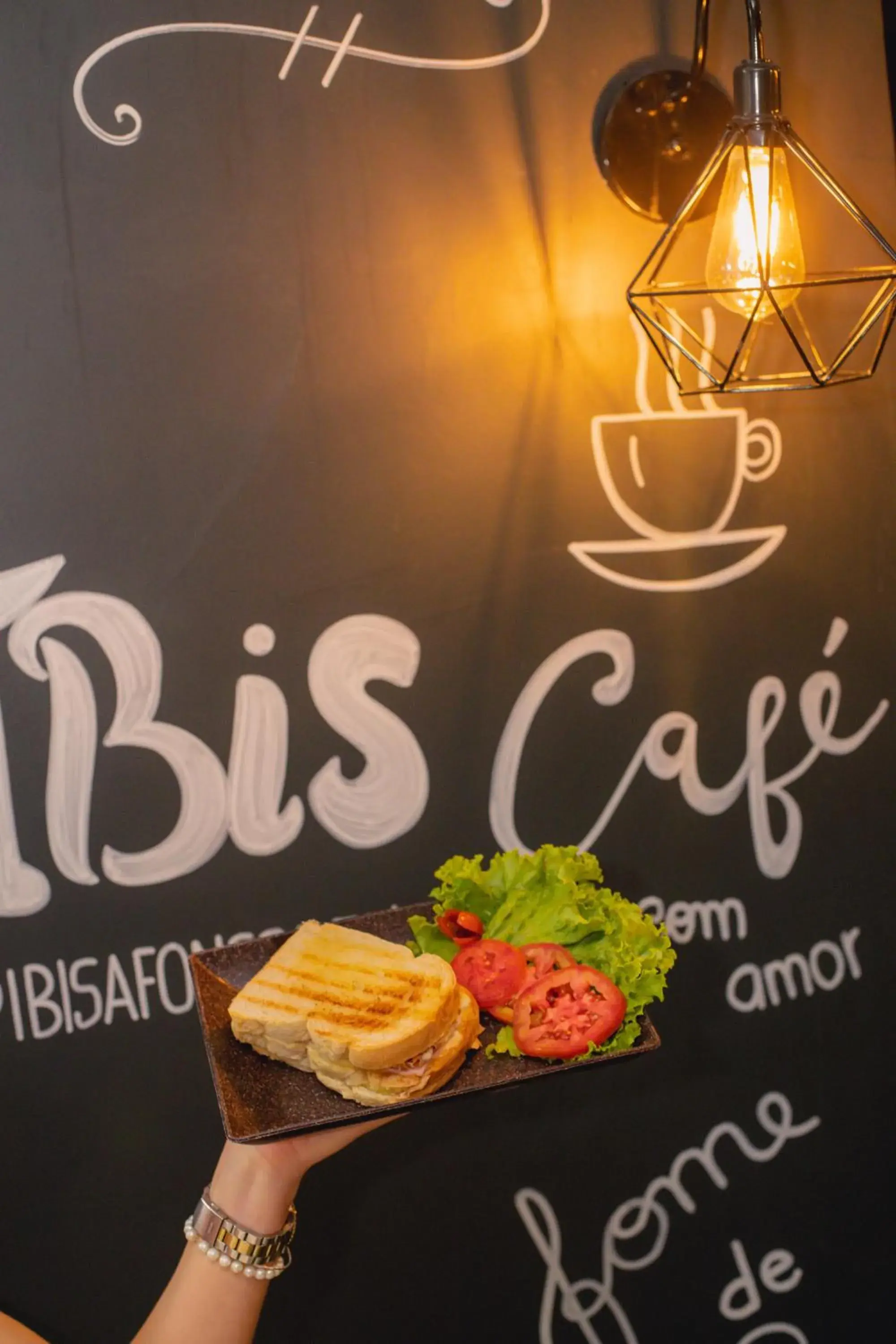 Lounge or bar in ibis BH Afonso Pena Savassi Lounge or bar in ibis BH Afonso Pena Savassi