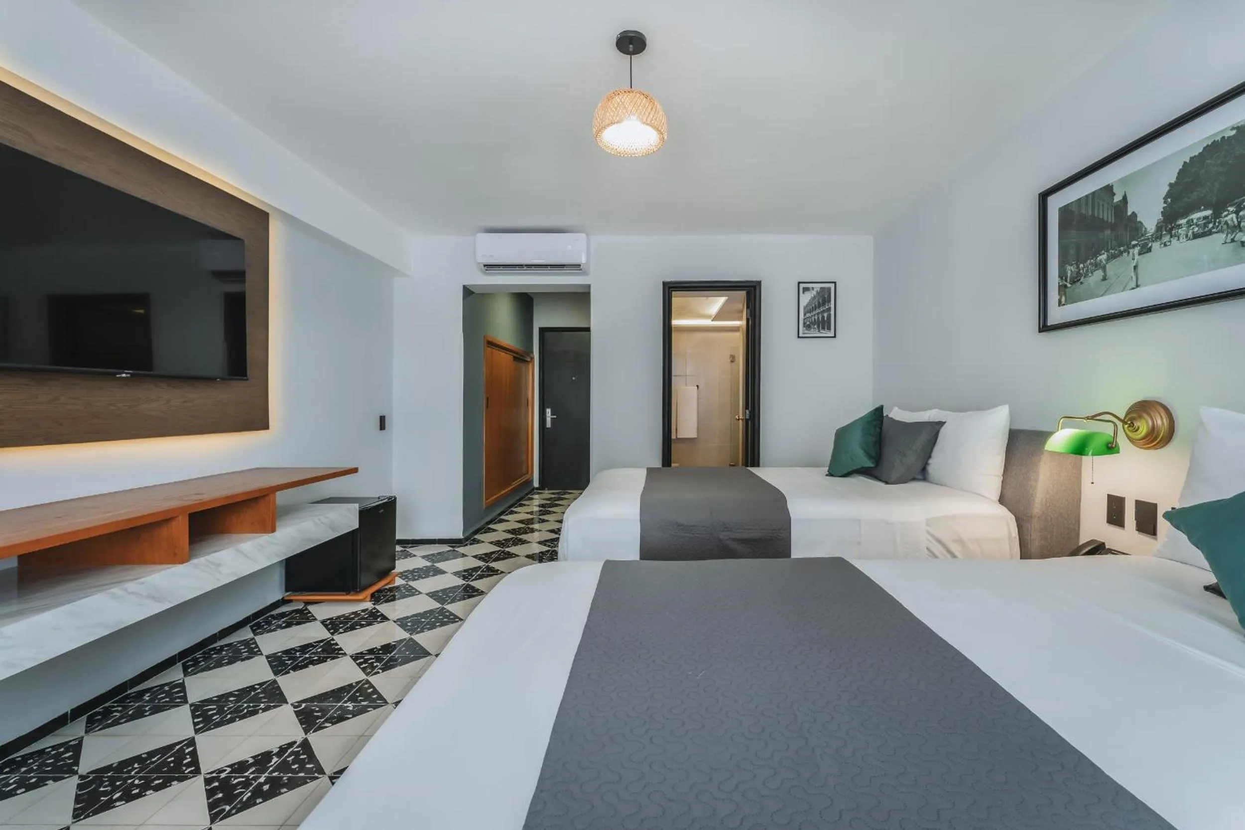 Bed in Gran Hotel Panamericana, Mérida