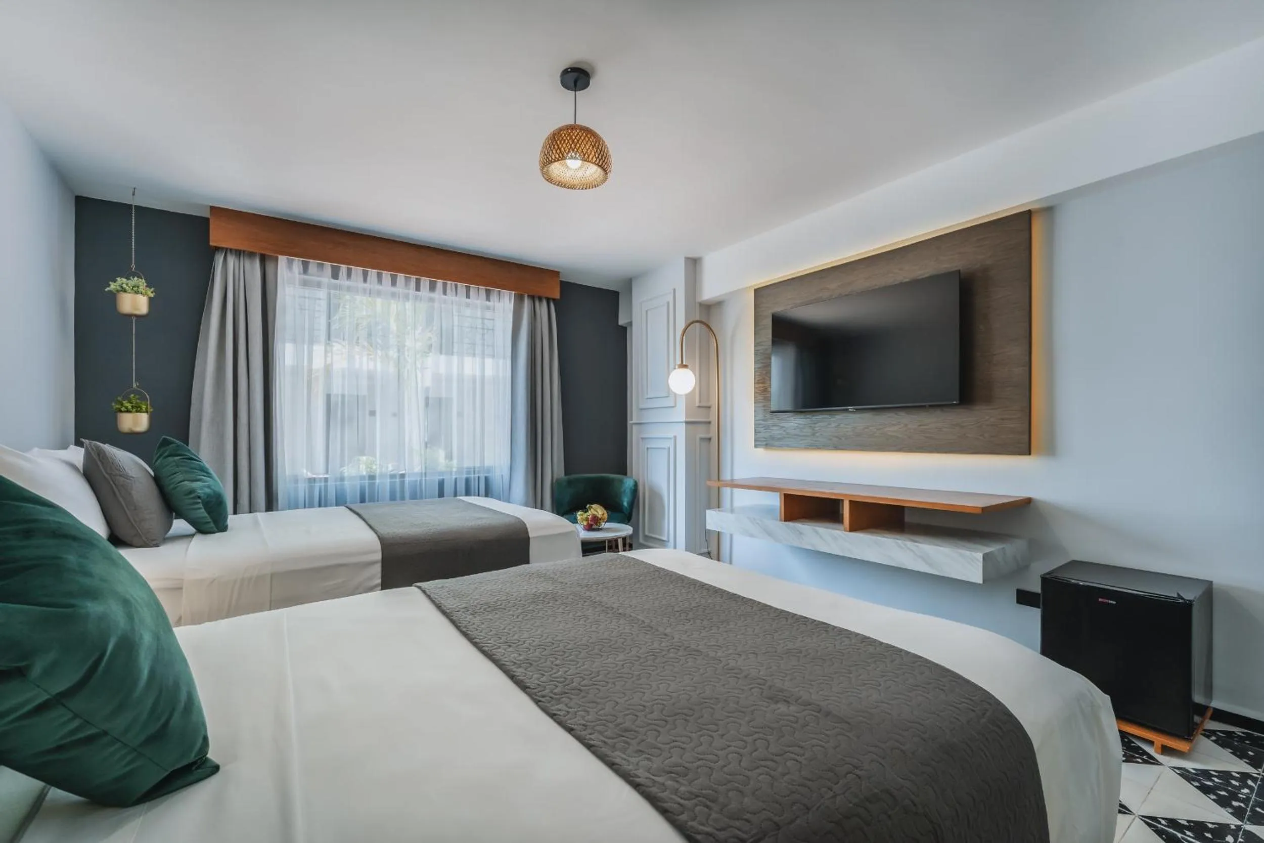 Communal lounge/ TV room, Bed in Gran Hotel Panamericana, Mérida