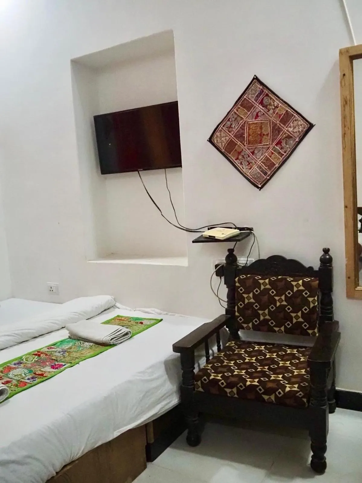 Photo of the whole room, Bed in Hotel Tofu safari