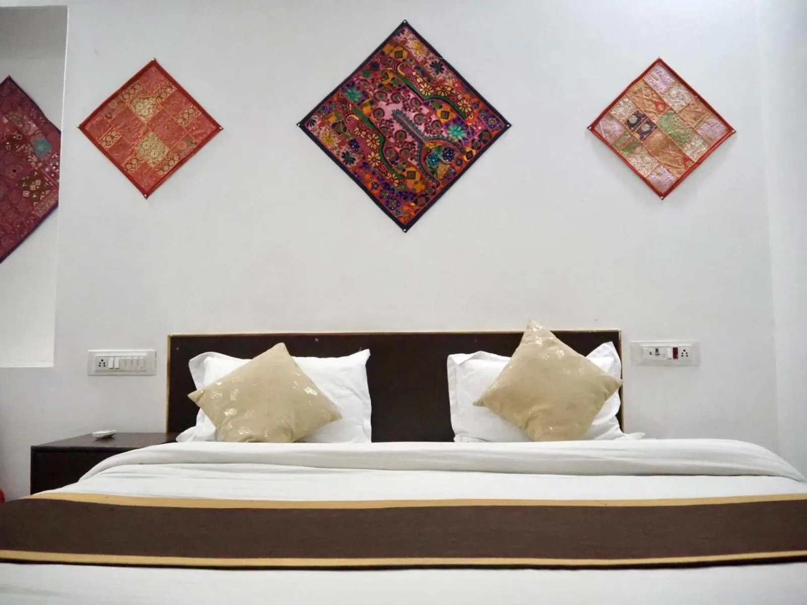 Photo of the whole room, Bed in Hotel Tofu safari