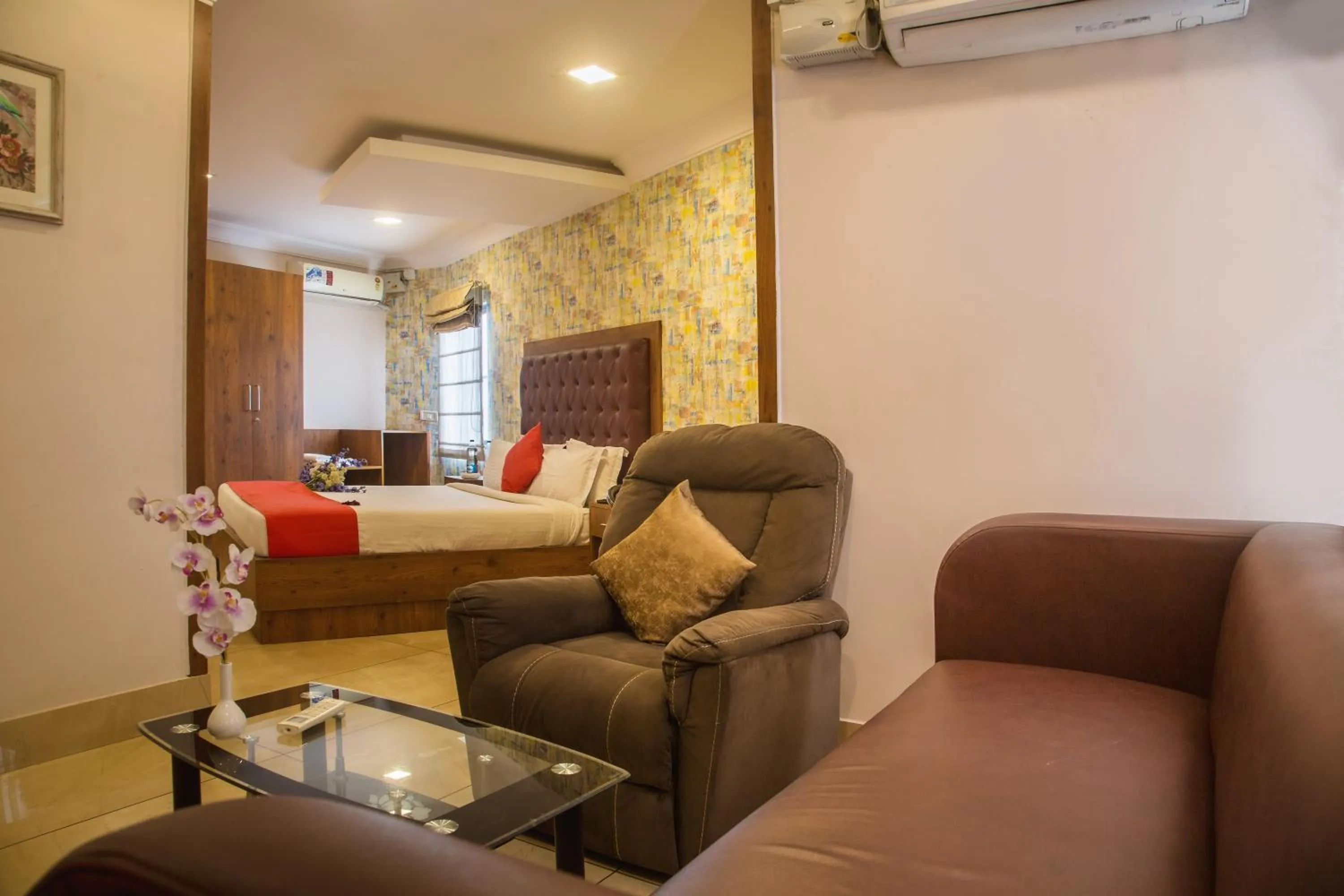 Living room, Bed in Hotel Geo