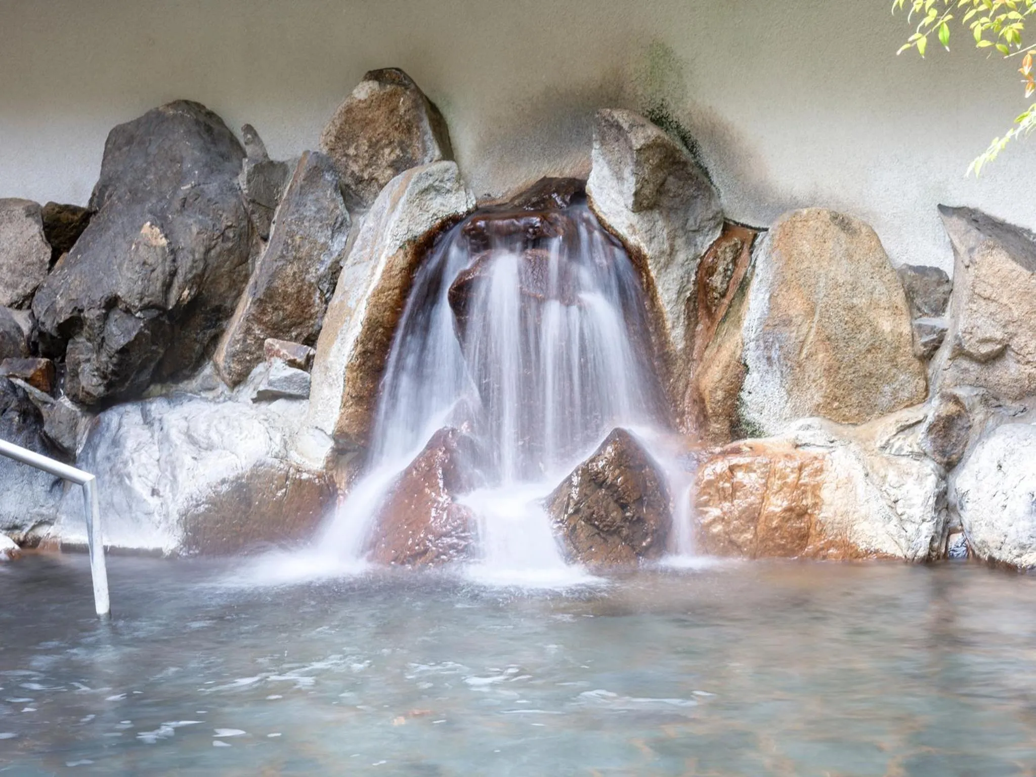Hot Spring Bath in Yumoto Kanko Hotel Saikyo