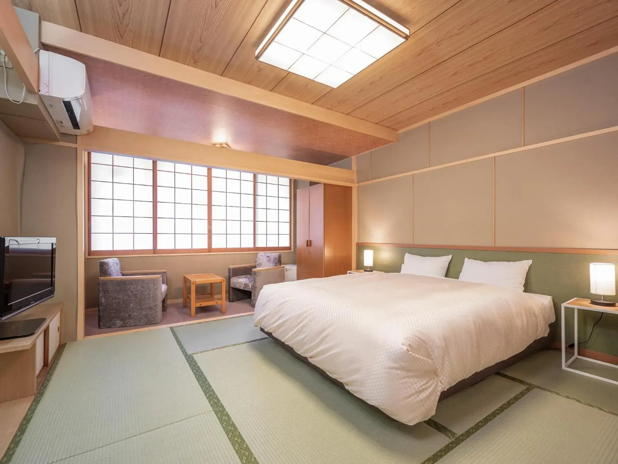 Photo of the whole room, Bed in Yumoto Kanko Hotel Saikyo Photo of the whole room, Bed in Yumoto Kanko Hotel Saikyo