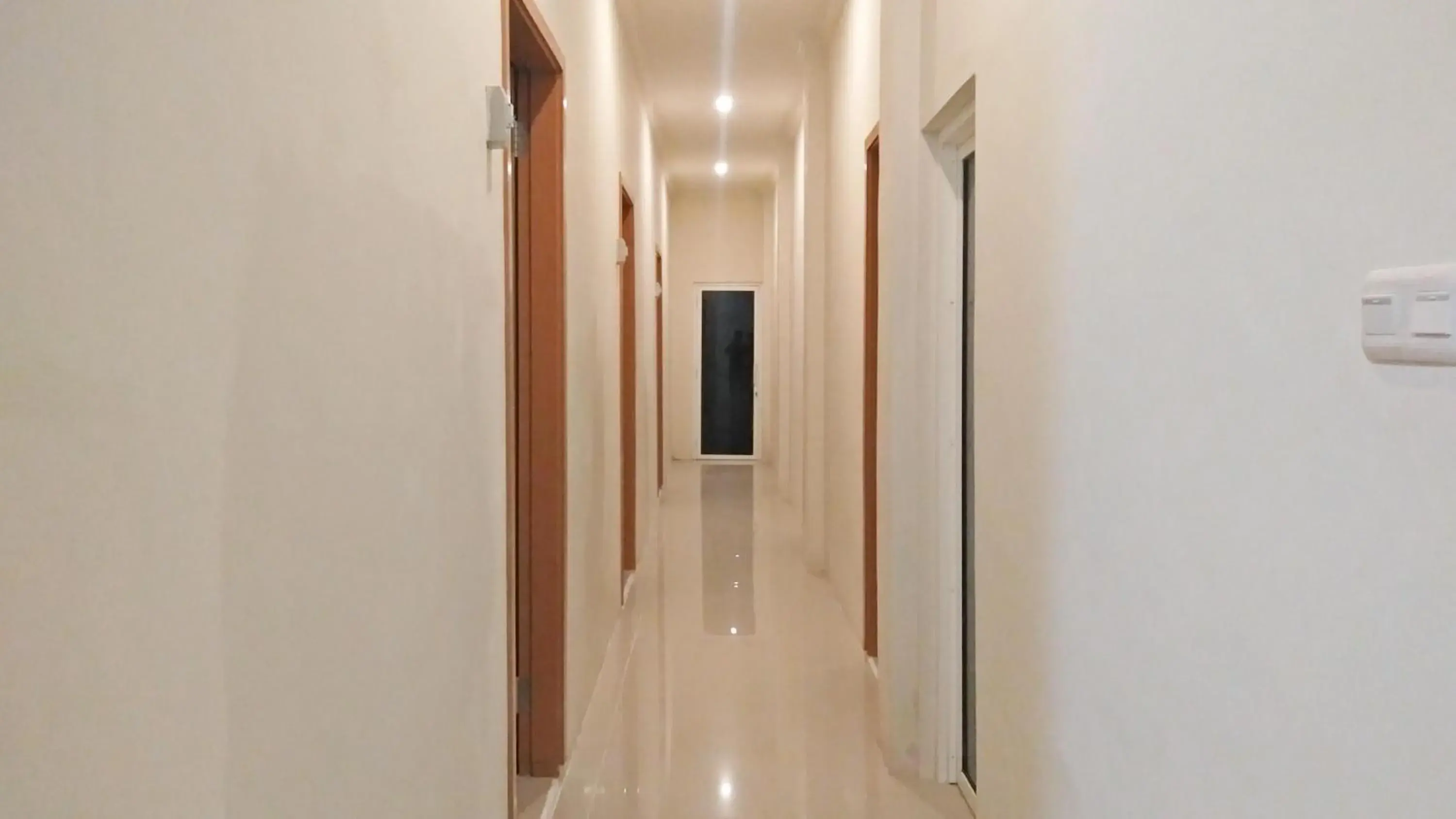 Property building in RedDoorz Syariah at Karema Area Mamuju Property building in RedDoorz Syariah at Karema Area Mamuju