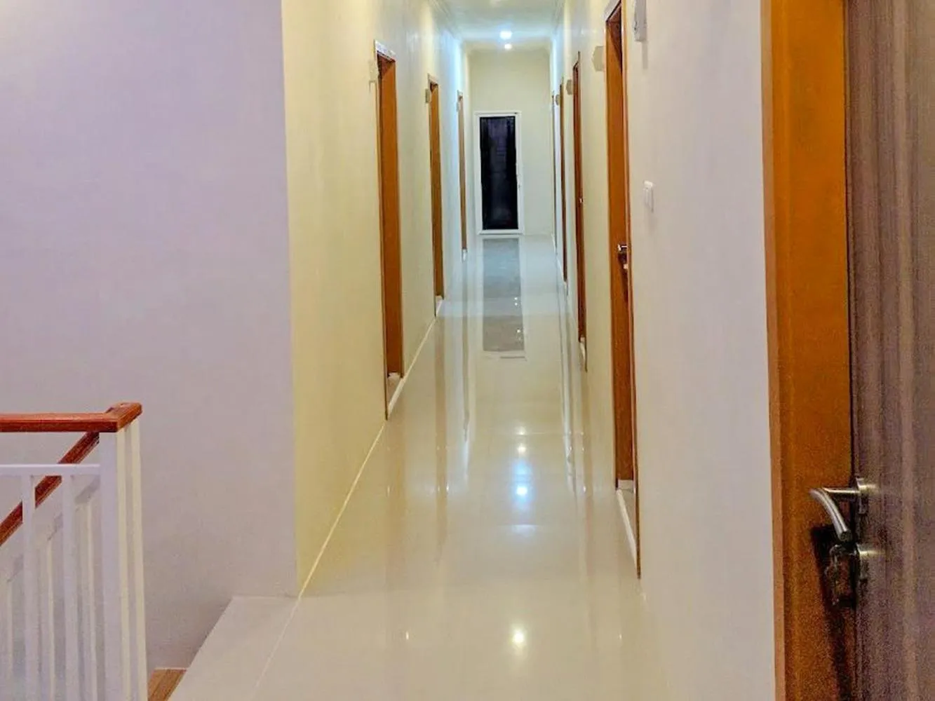 Facade/entrance in RedDoorz Syariah at Karema Area Mamuju