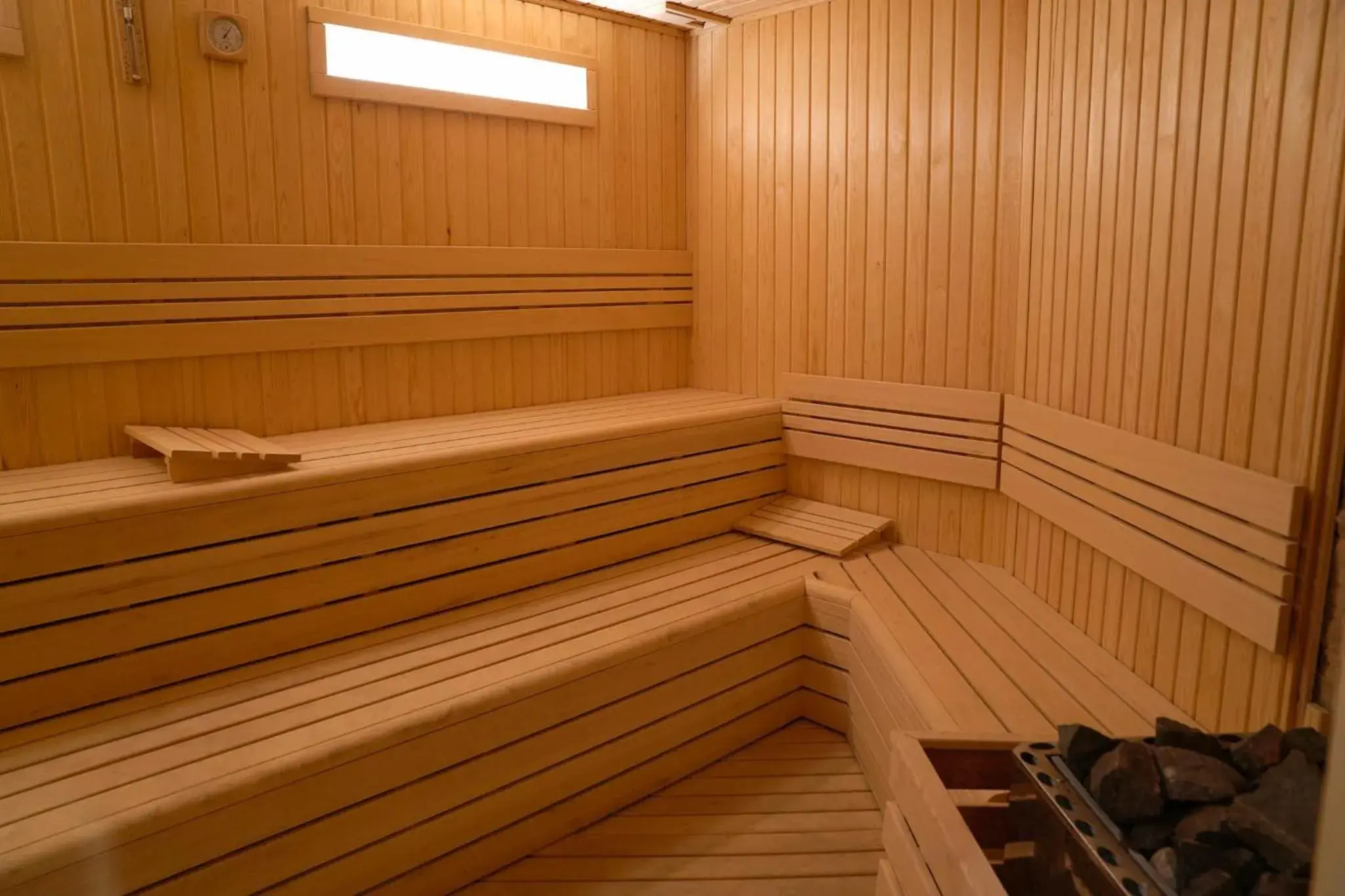 Swimming pool in Benesta Residence by NewInn Swimming pool in Benesta Residence by NewInn