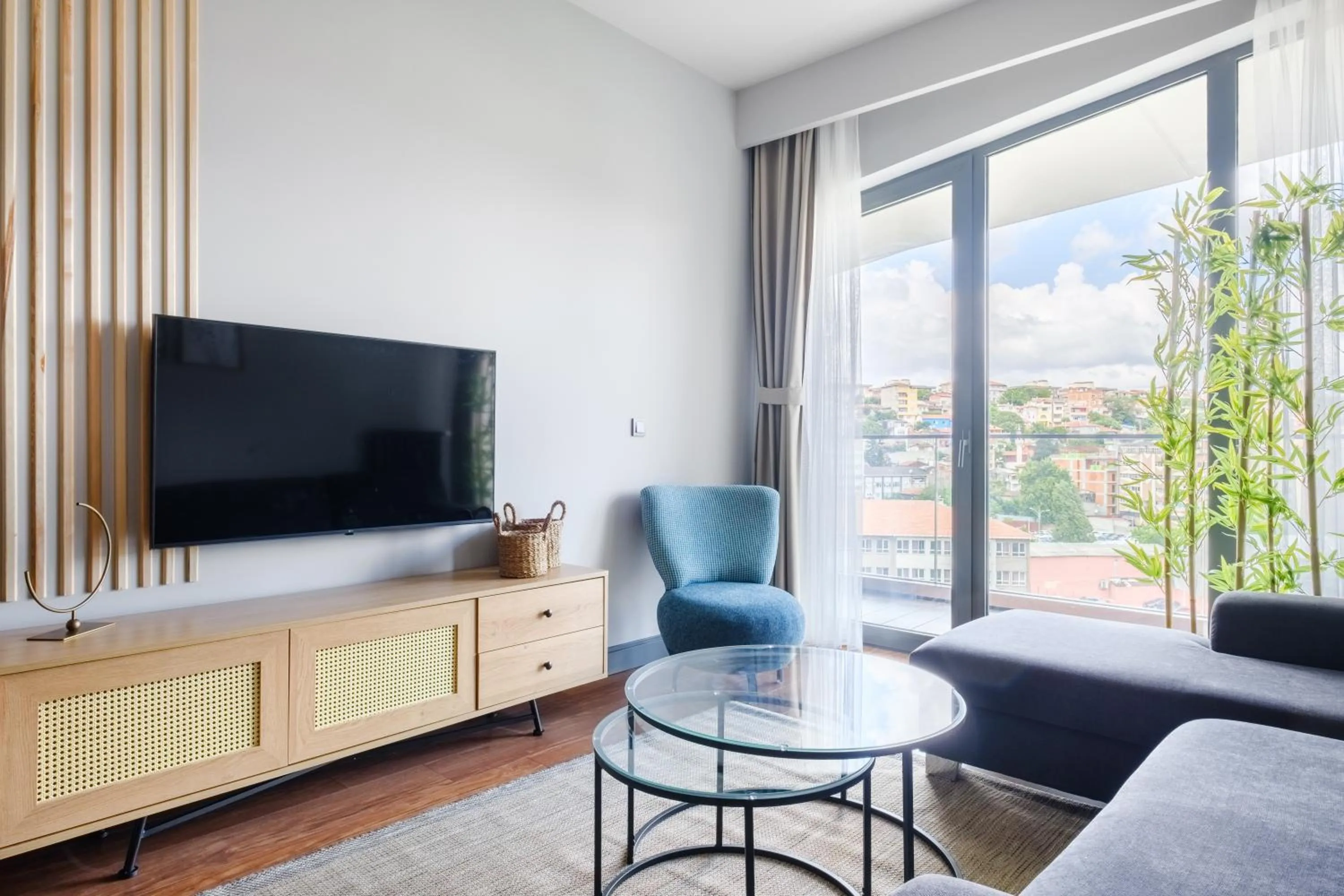 Communal lounge/ TV room in Benesta Residence by NewInn