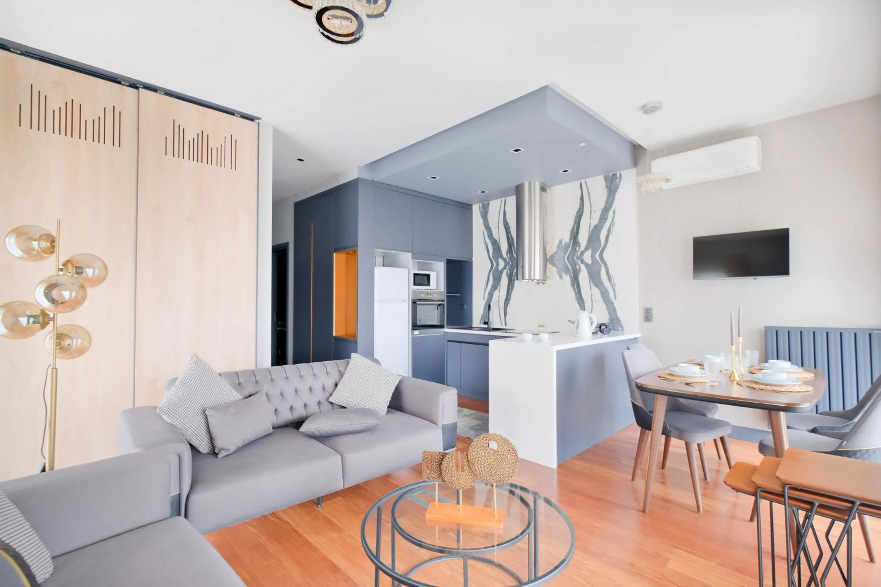 TV and multimedia in Benesta Residence by NewInn