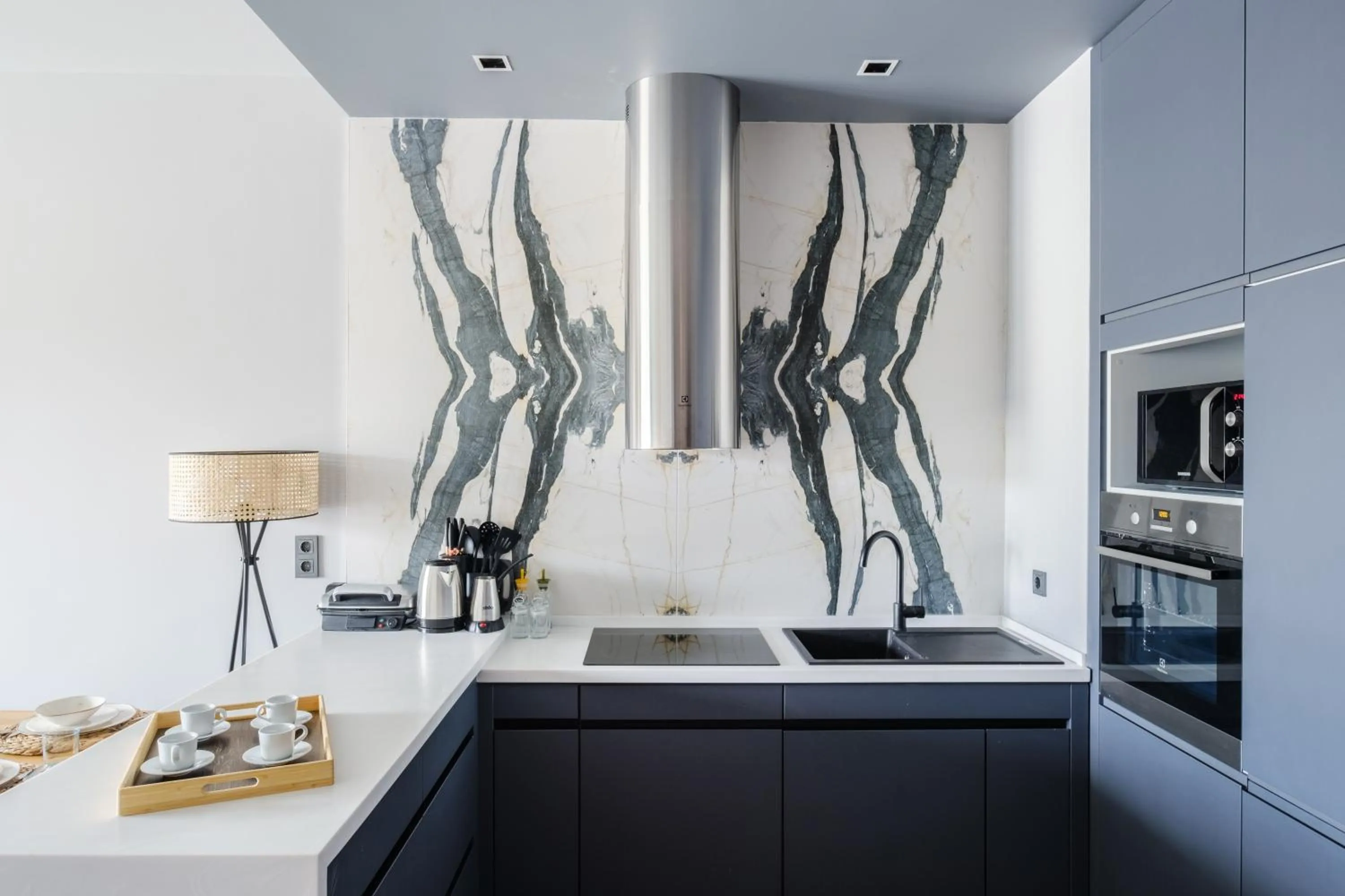 Kitchen or kitchenette in Benesta Residence by NewInn