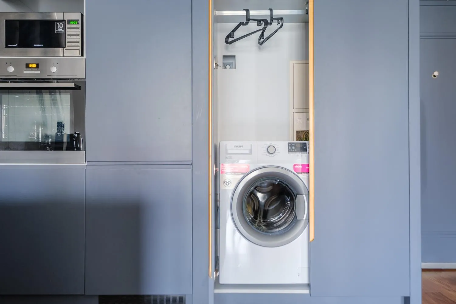 Kitchen or kitchenette in Benesta Residence by NewInn