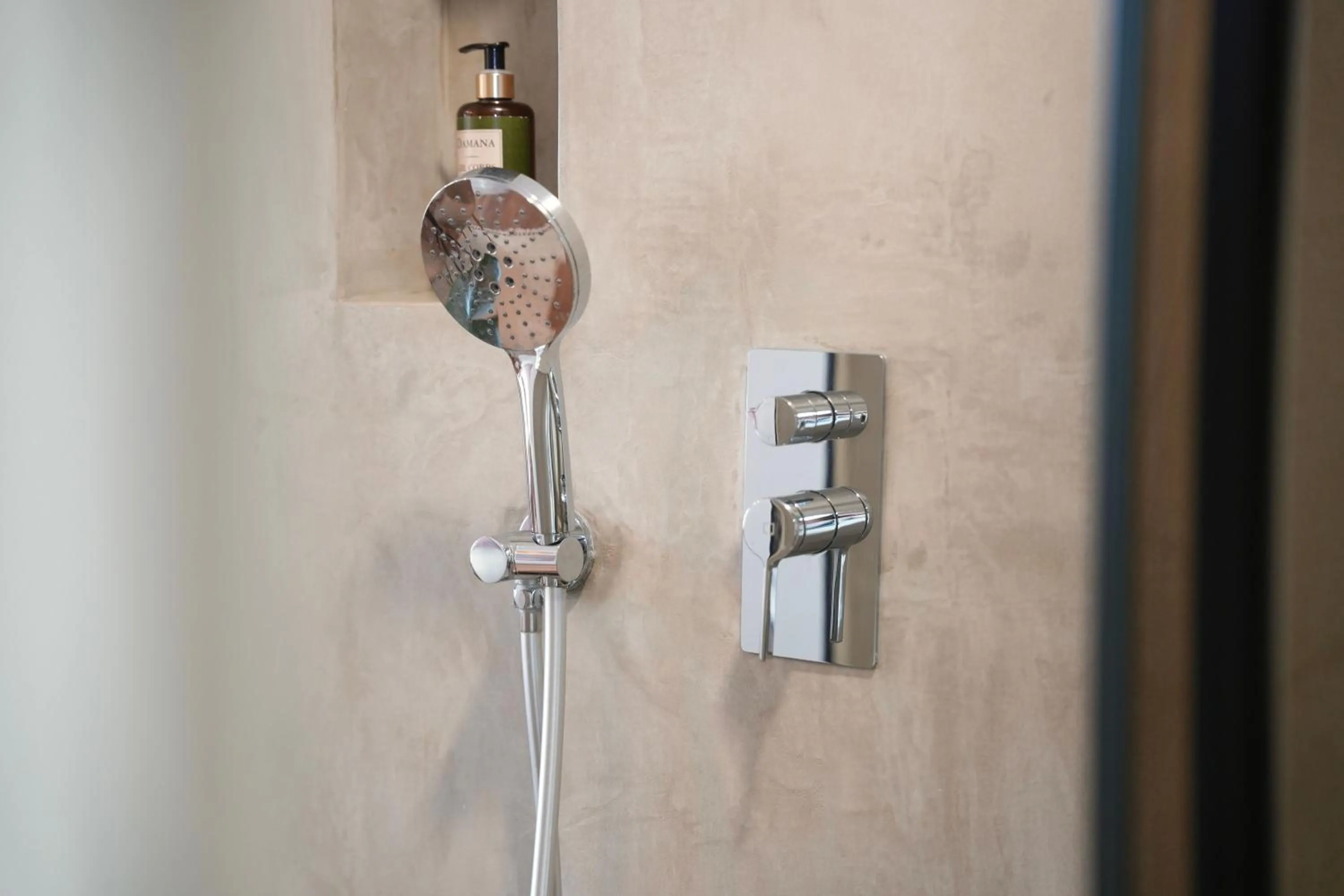 Shower in Retreat Apartments