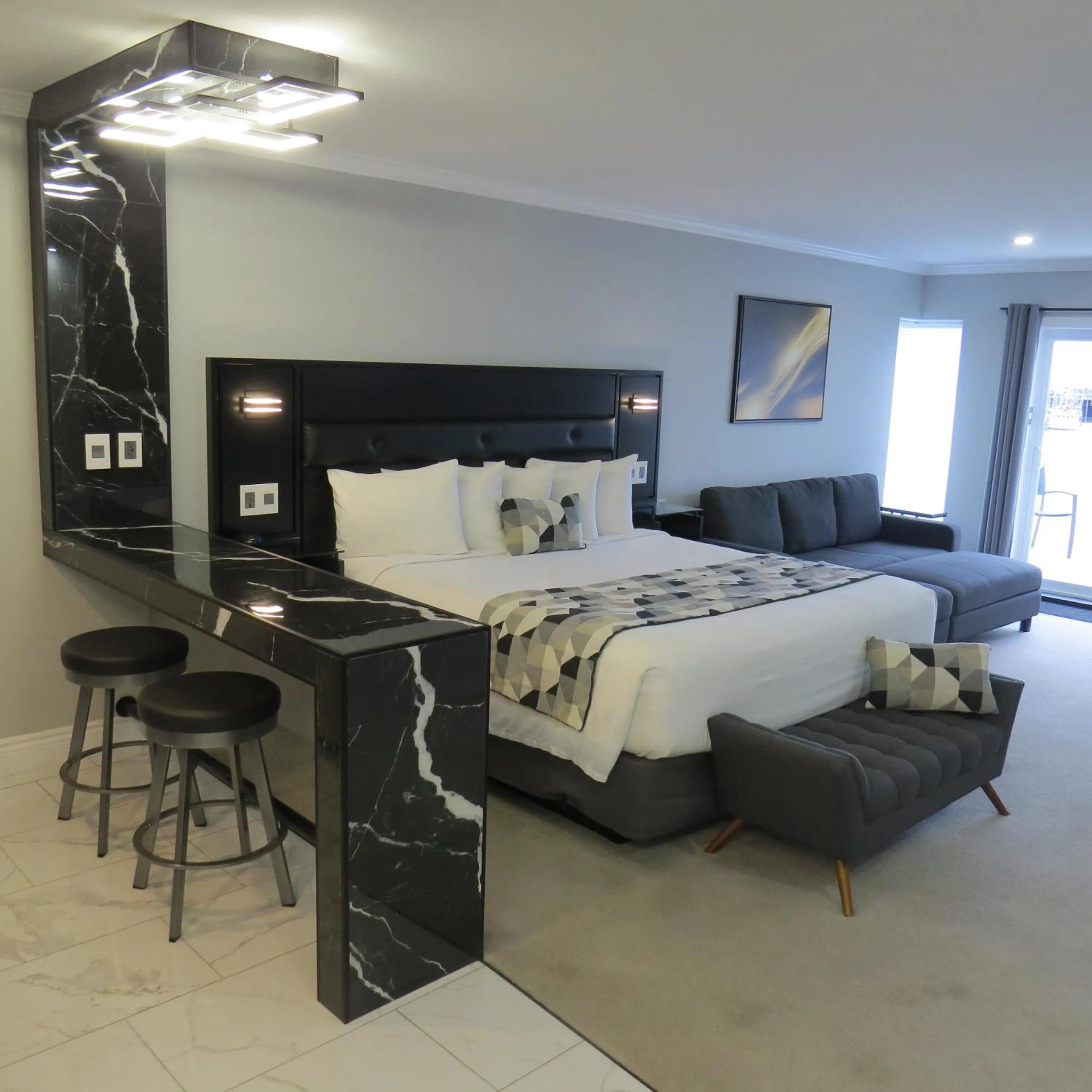 Bed in Dockside Suites